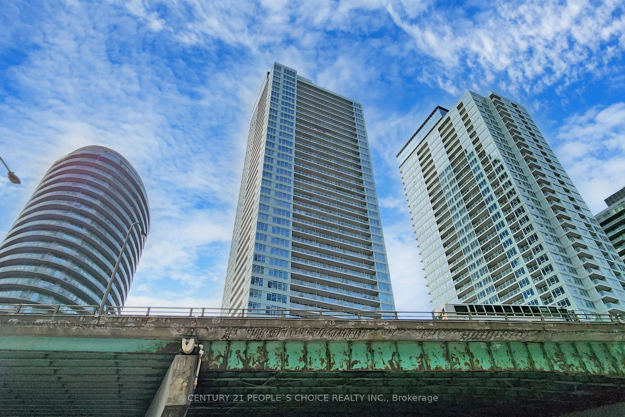 17 Bathurst Street, #1006