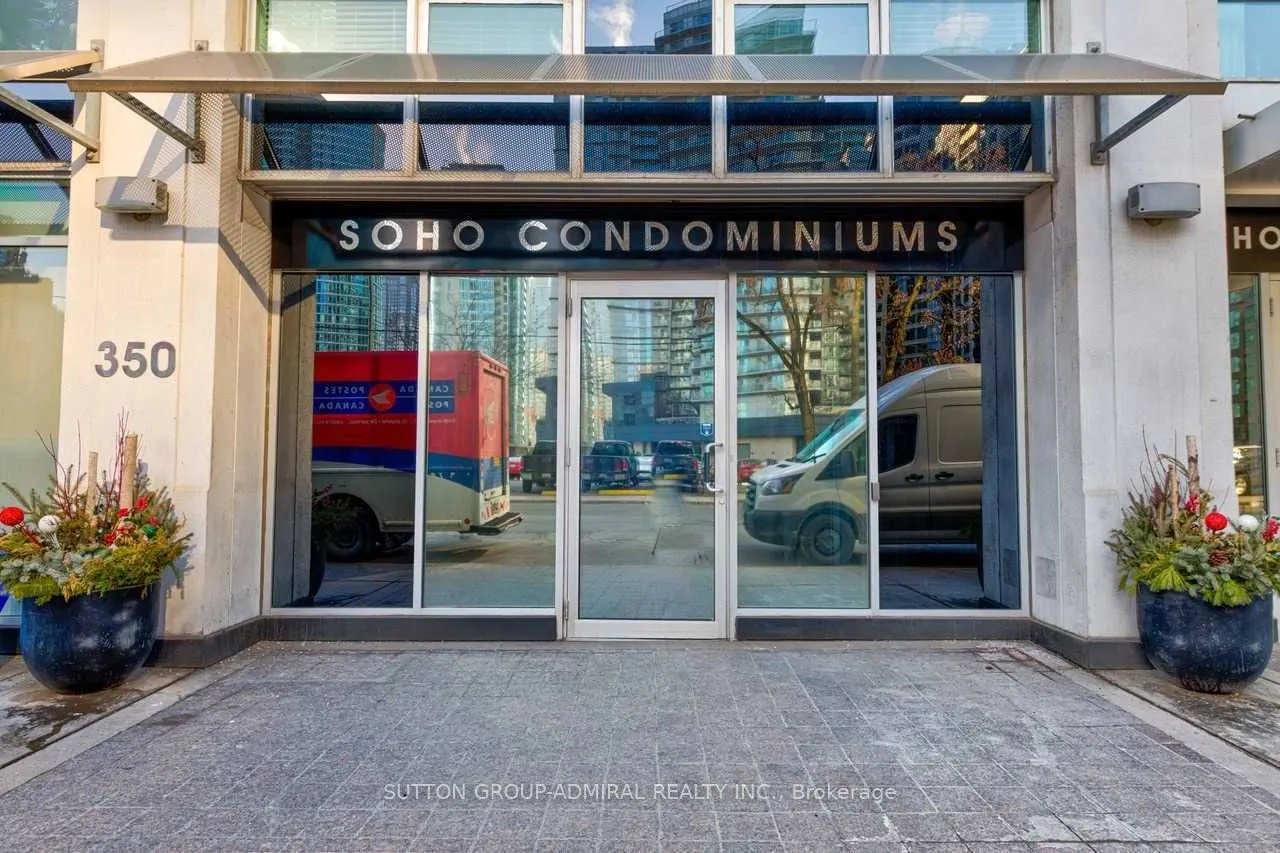 350 Wellington Street W, #201