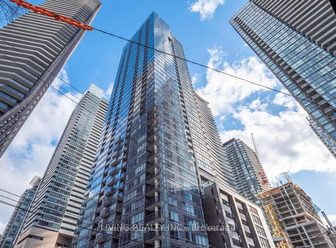 295 Adelaide Street W, #716
