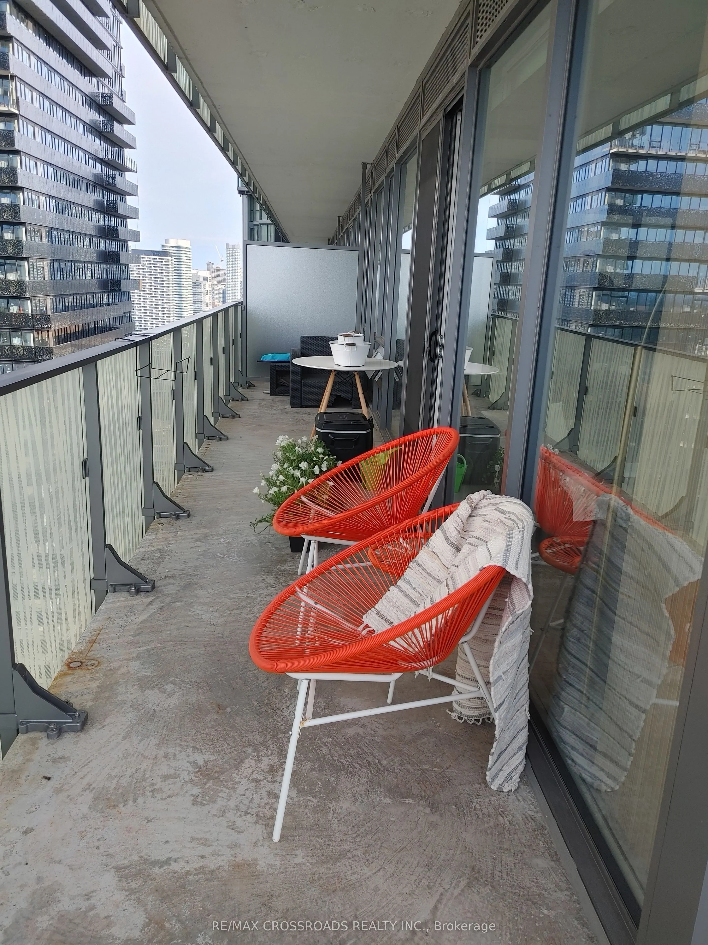 42 Charles Street E, #3009