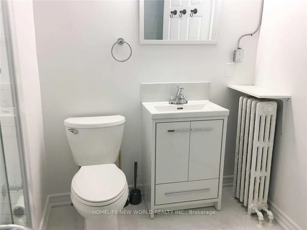 1104 College Street, #2nd floor