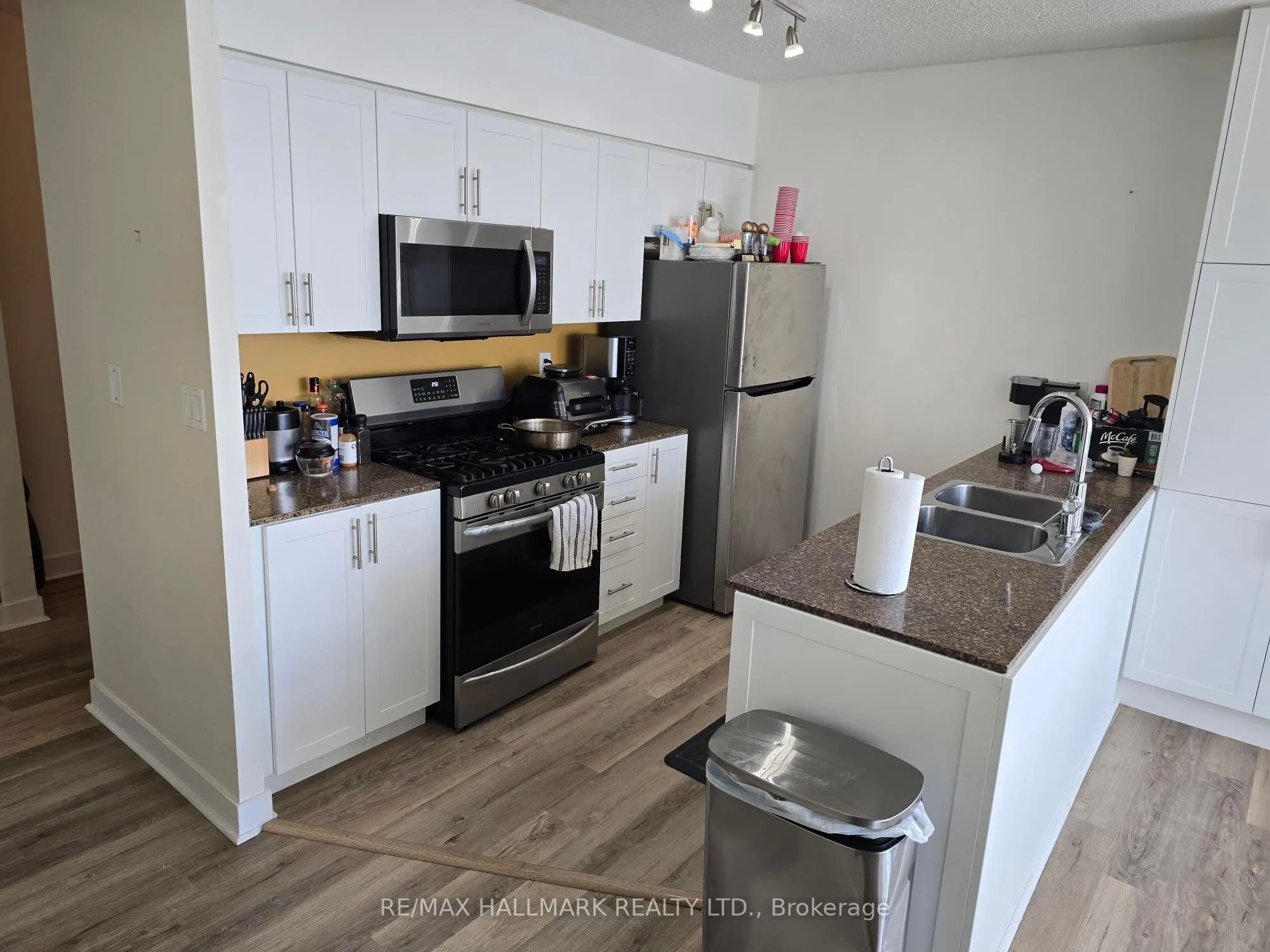 10 Navy Wharf Court, #3712