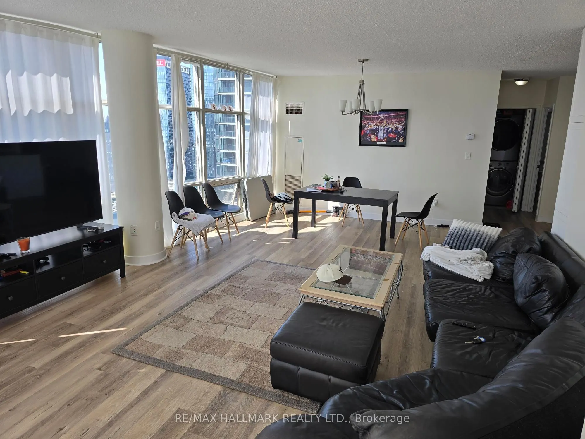 10 Navy Wharf Court, #3712