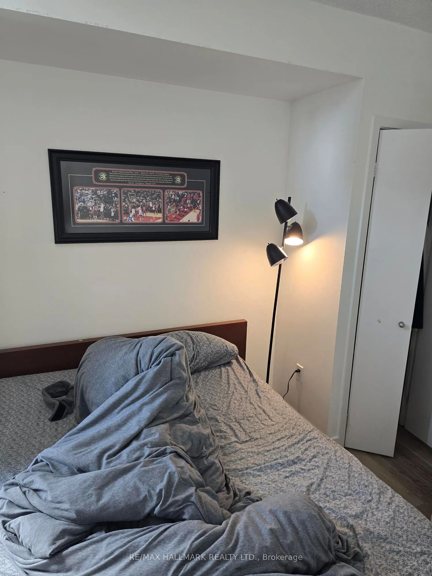 10 Navy Wharf Court, #3712