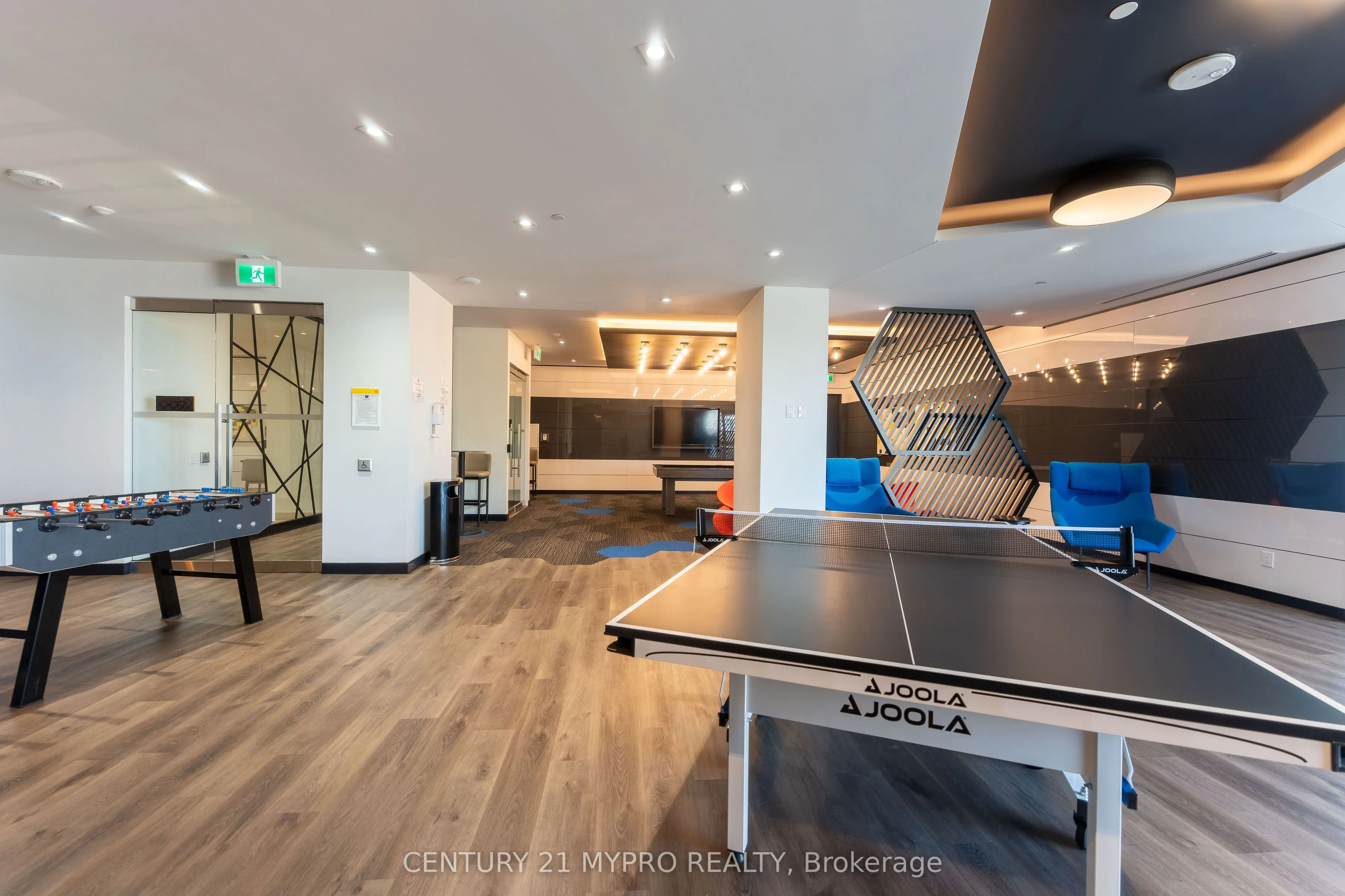 159 Wellesley Street E, #2501