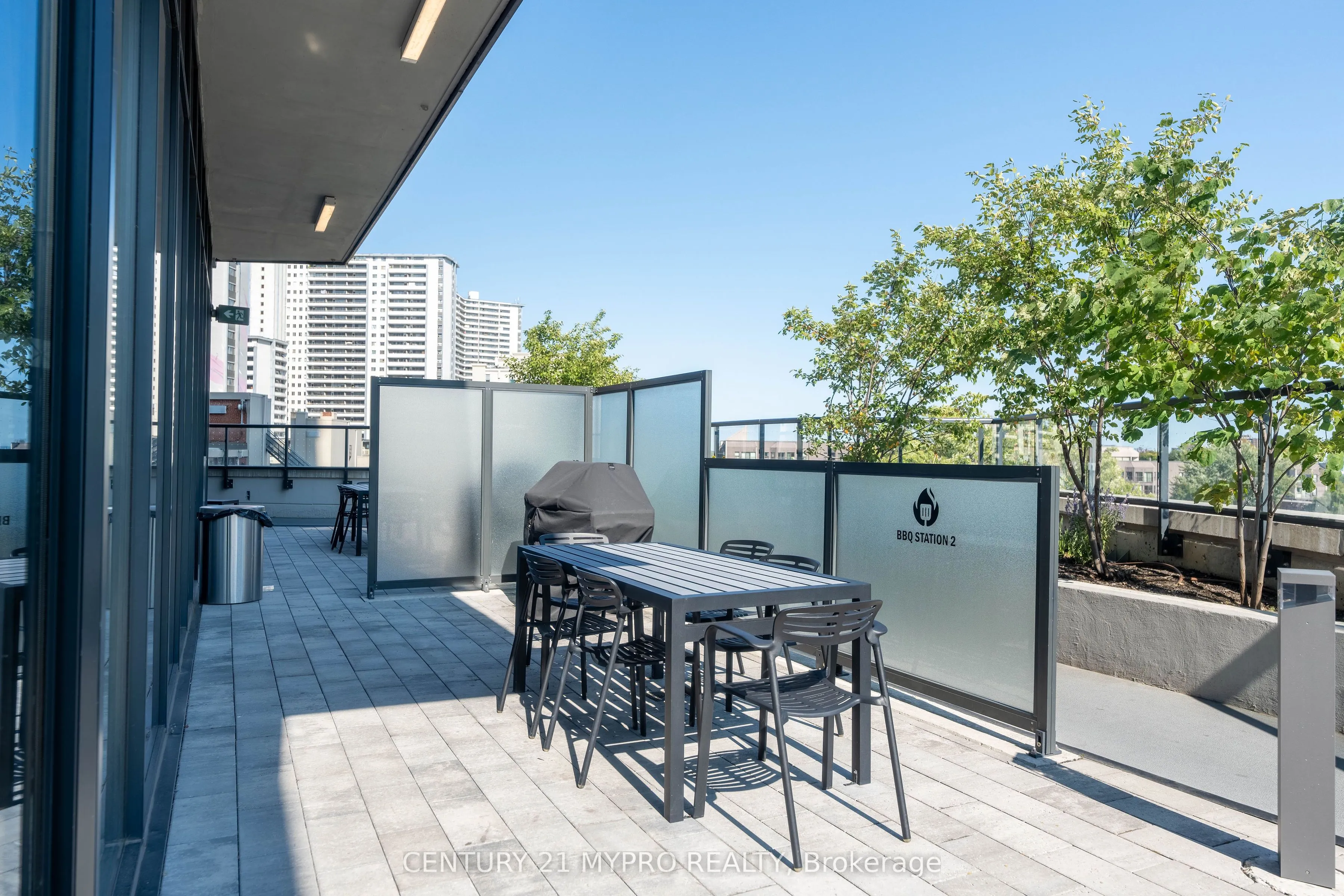 159 Wellesley Street E, #2501