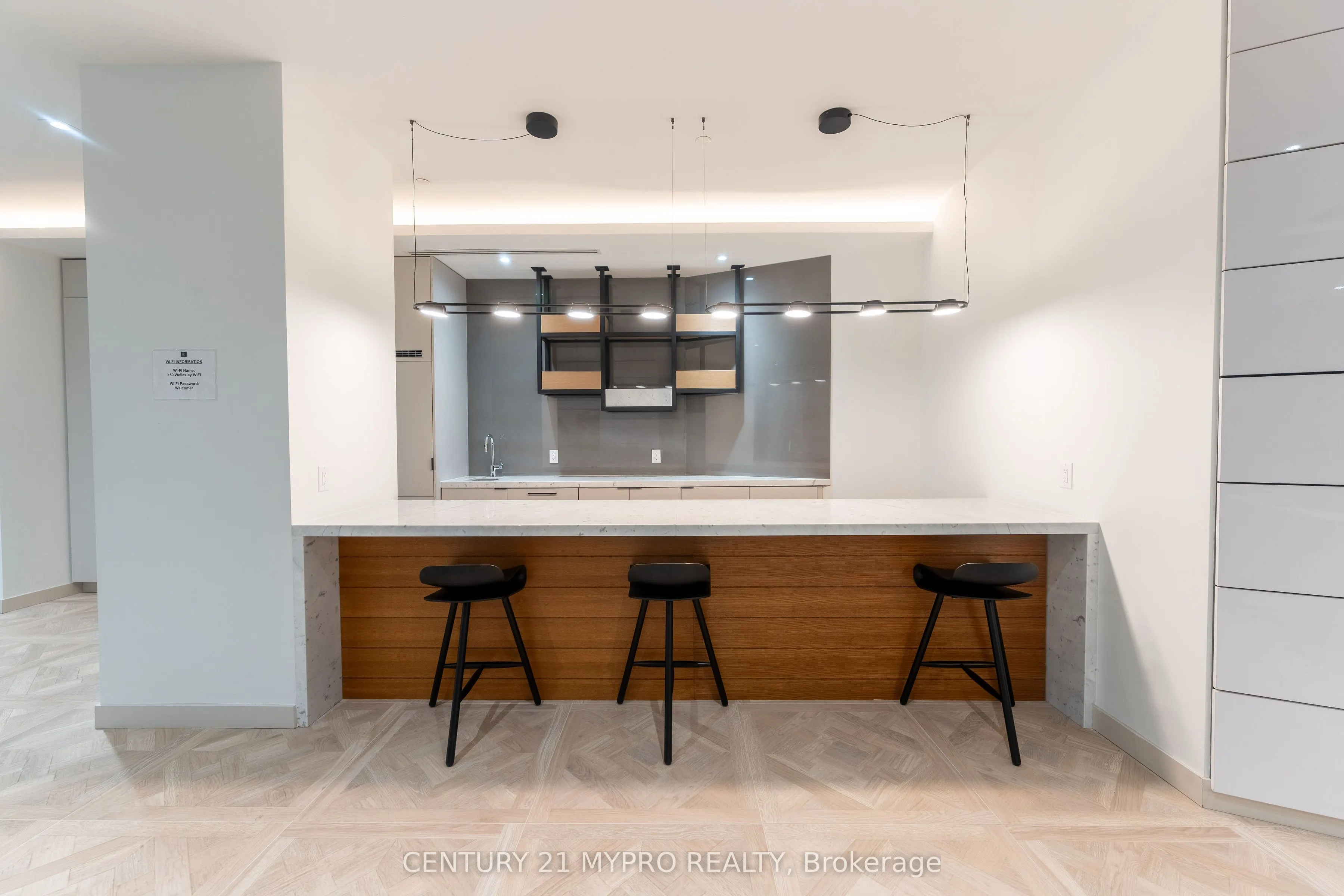 159 Wellesley Street E, #2501