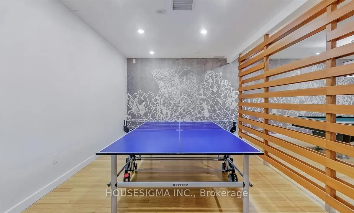 15 Iceboat Terrace, #1032