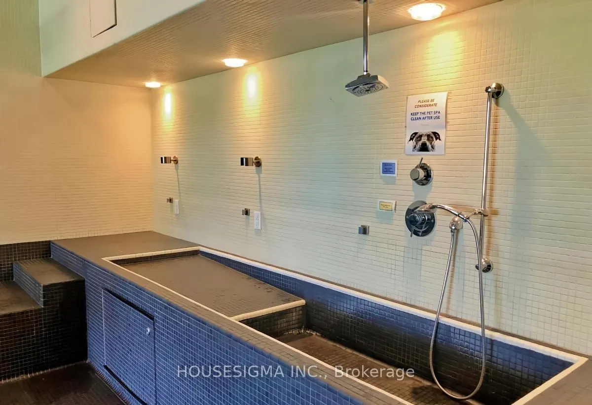 15 Iceboat Terrace, #1032