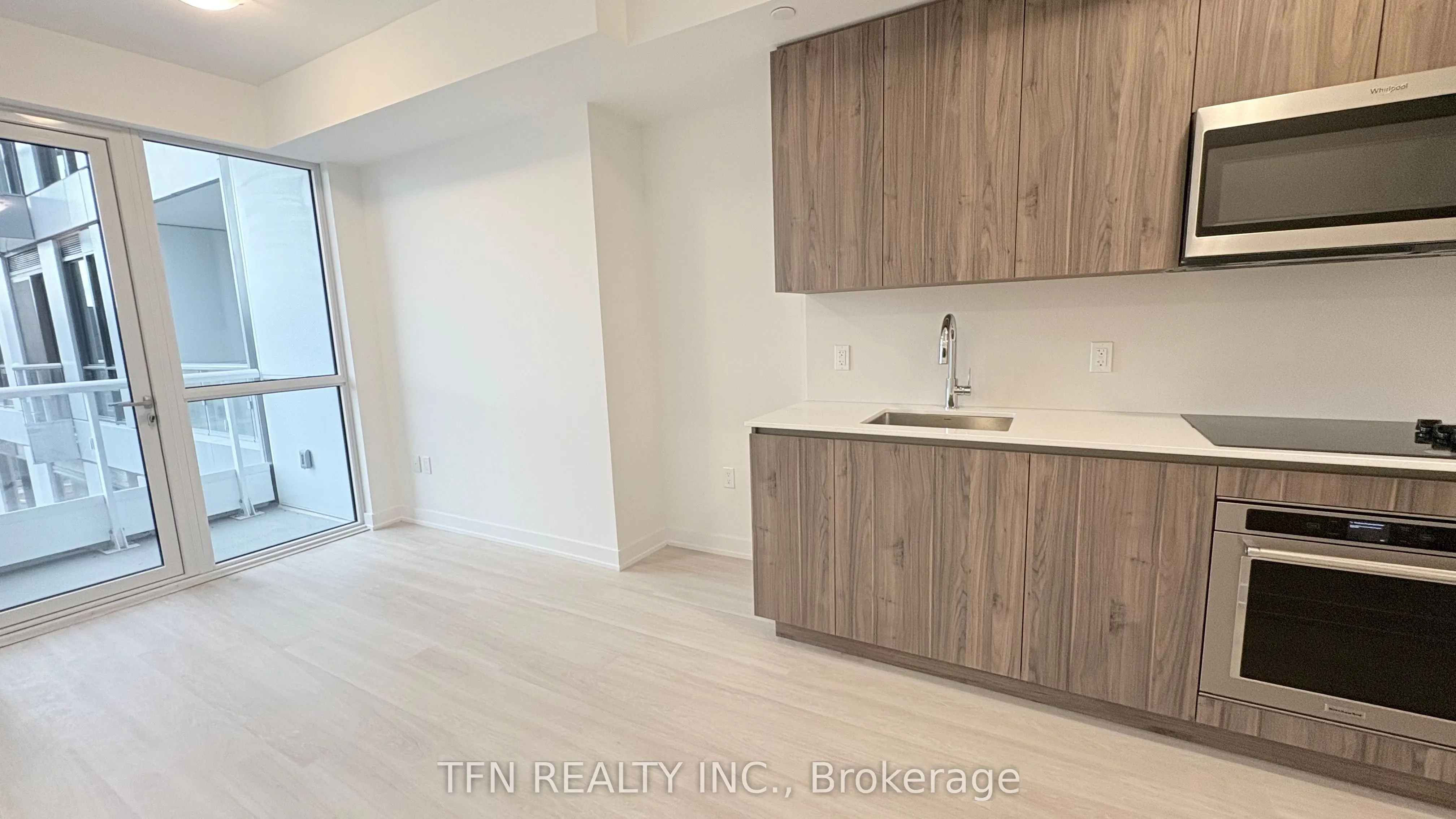 15 Richardson Street, #1609