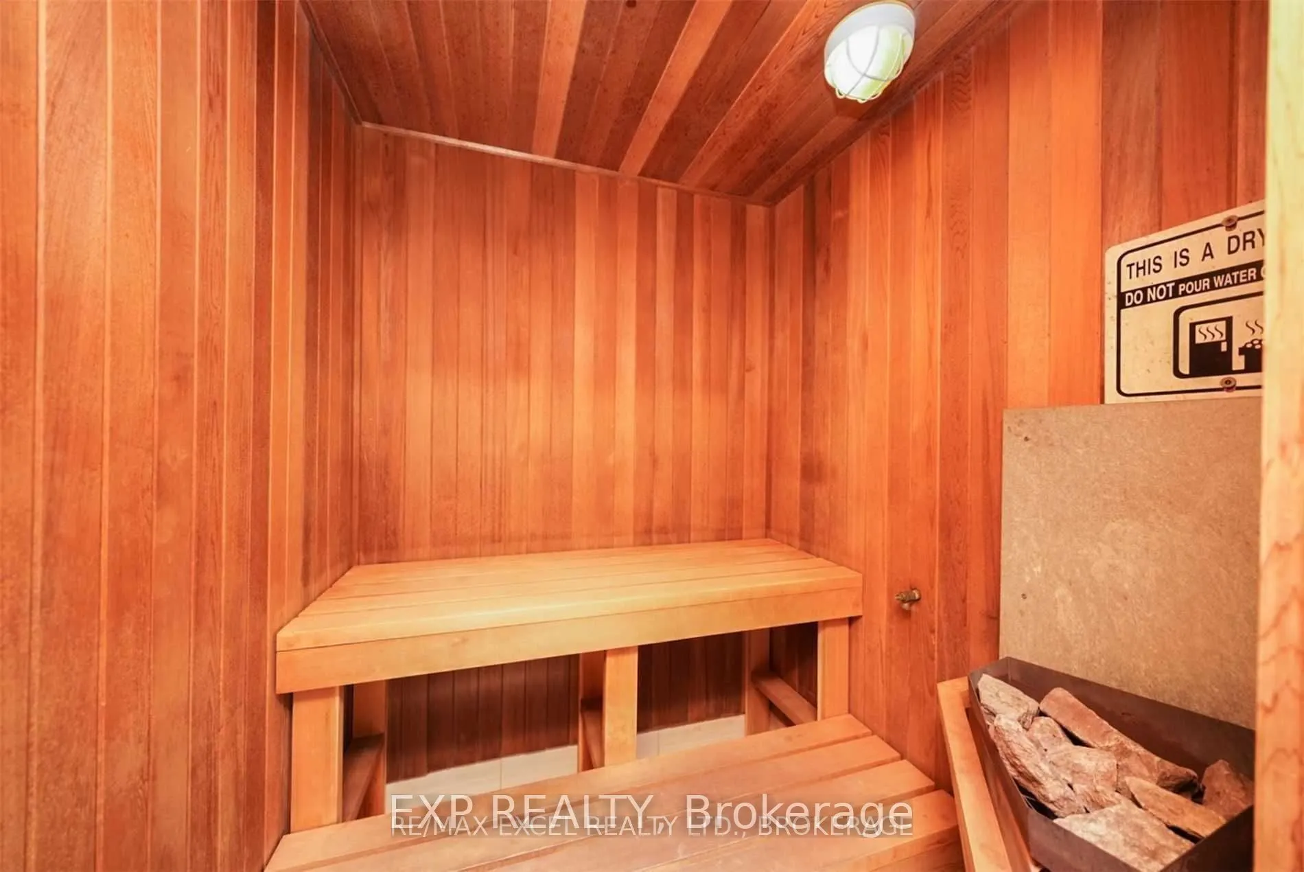 18 Sommerset Way, #1007