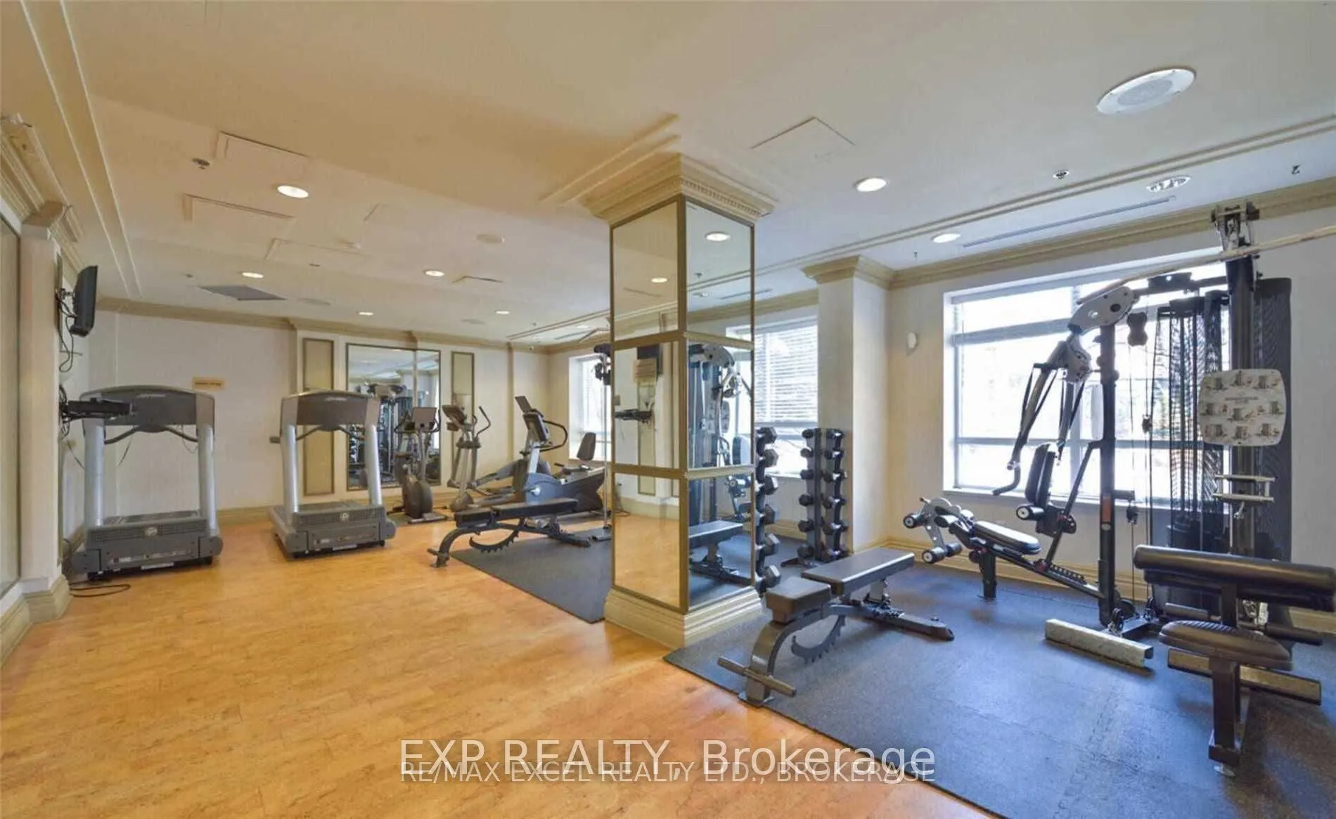 18 Sommerset Way, #1007