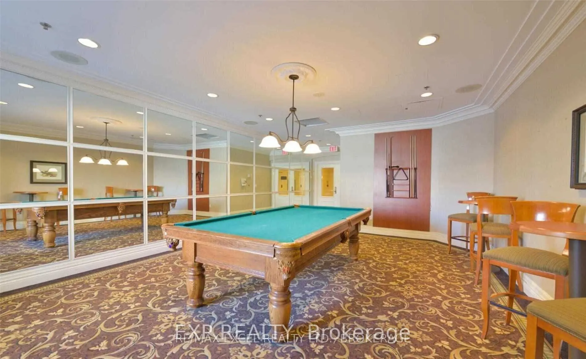 18 Sommerset Way, #1007