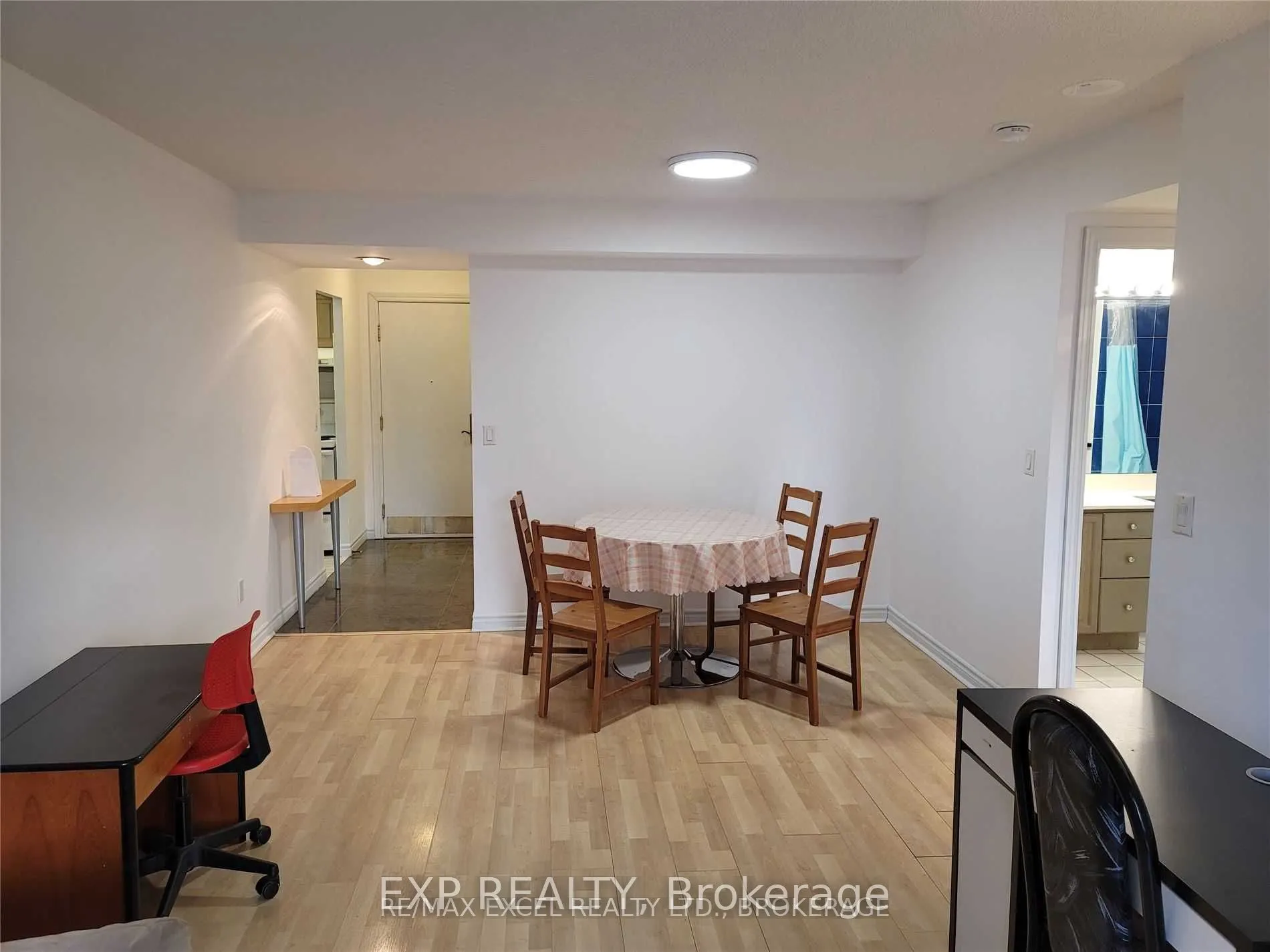 18 Sommerset Way, #1007