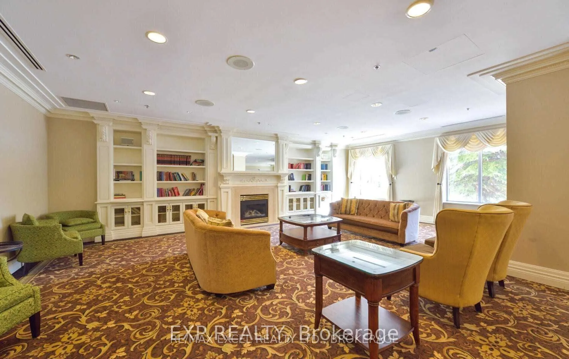 18 Sommerset Way, #1007