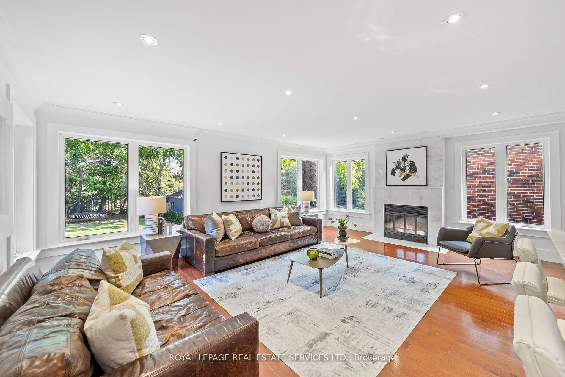 12 Armour Boulevard