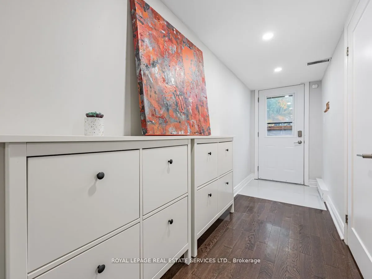 12 Armour Boulevard