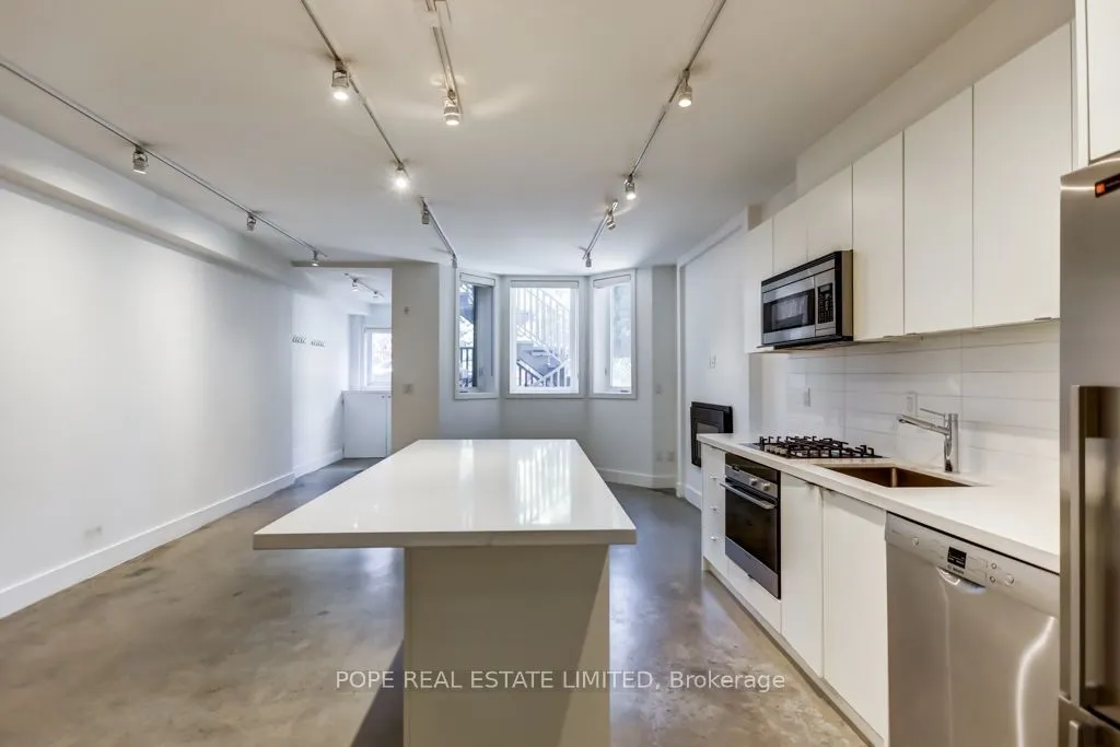 95 Major Street, #Lower