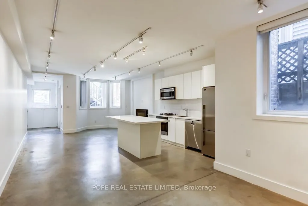 95 Major Street, #Lower