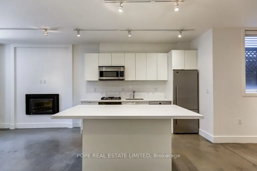 95 Major Street, #Lower