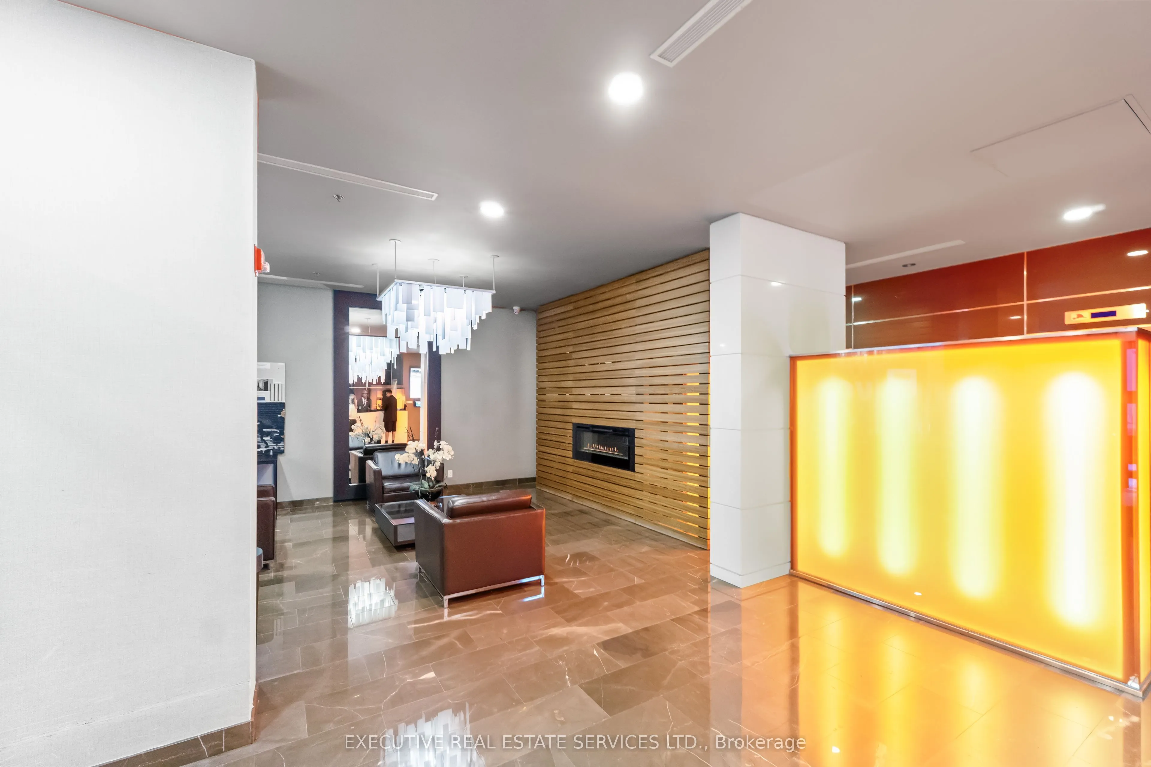 21 Nelson Street, #324