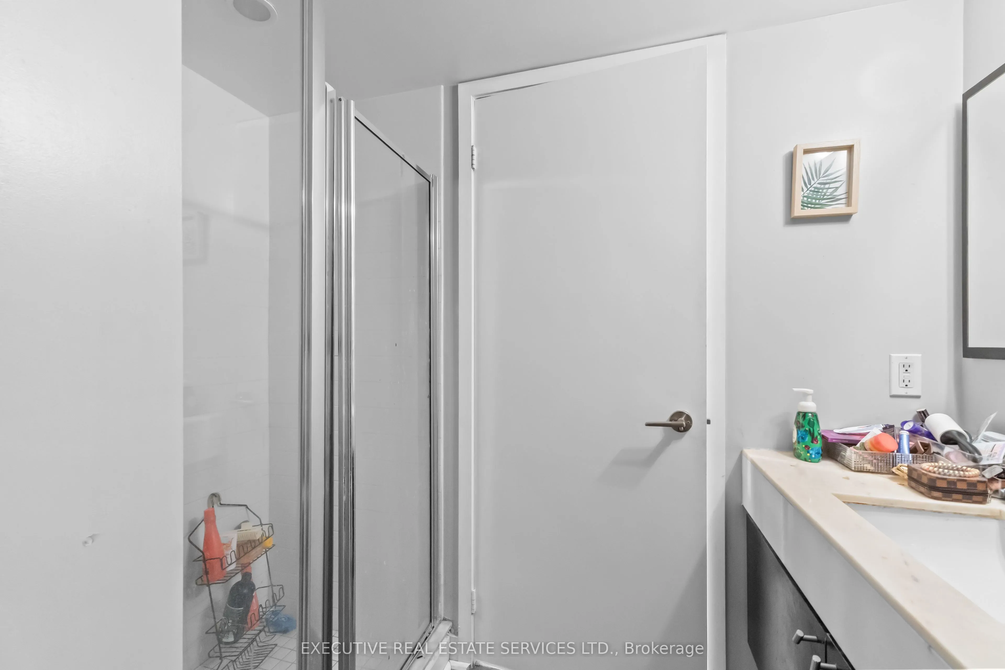 21 Nelson Street, #324