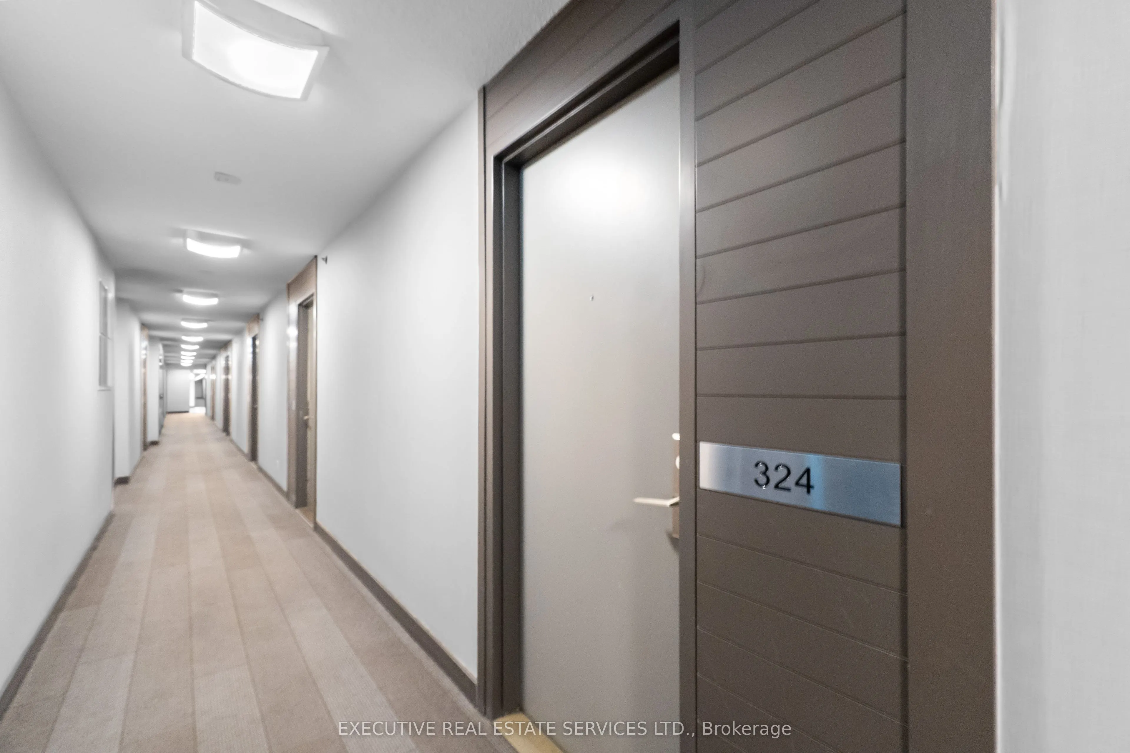 21 Nelson Street, #324