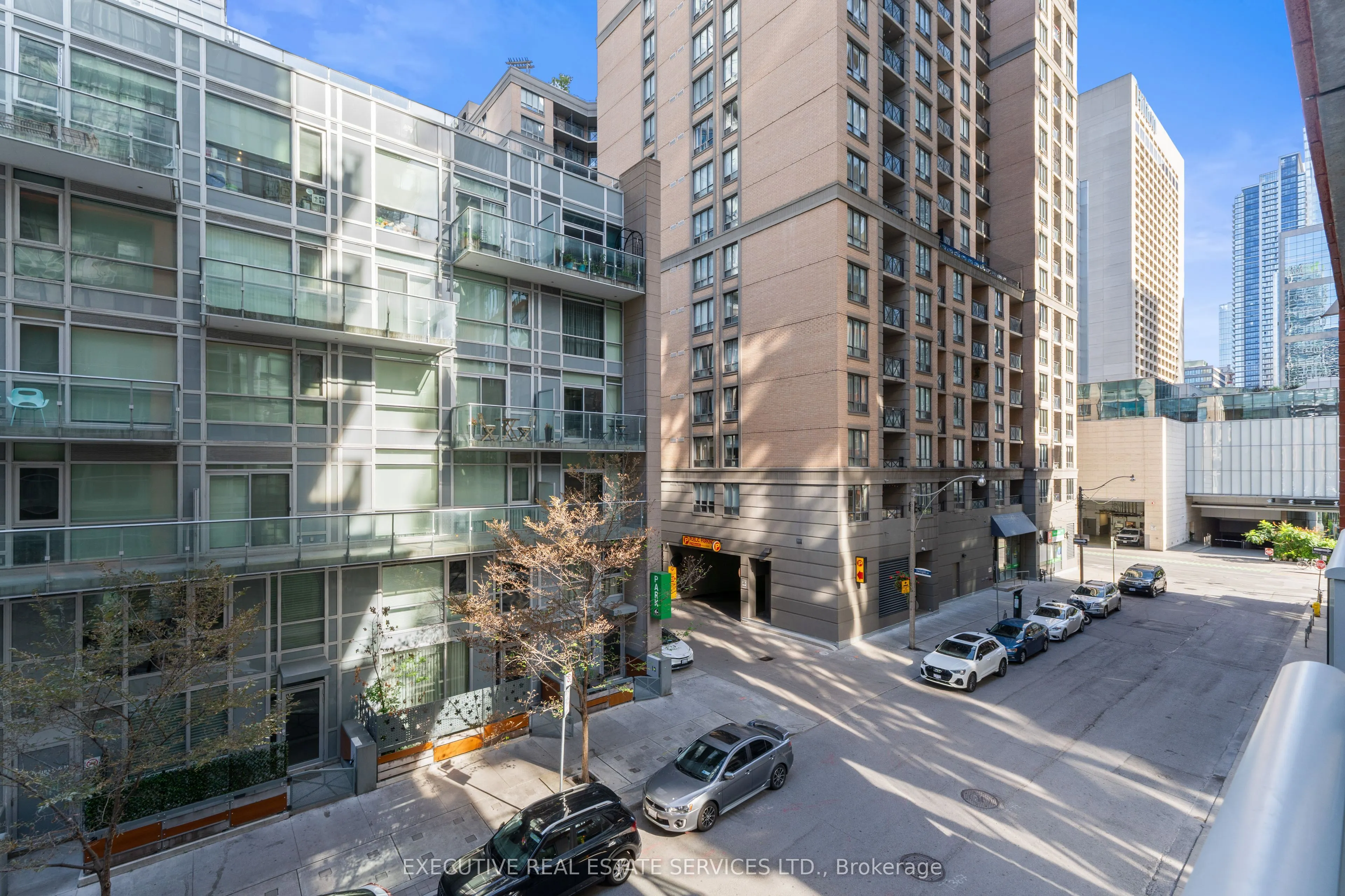 21 Nelson Street, #324