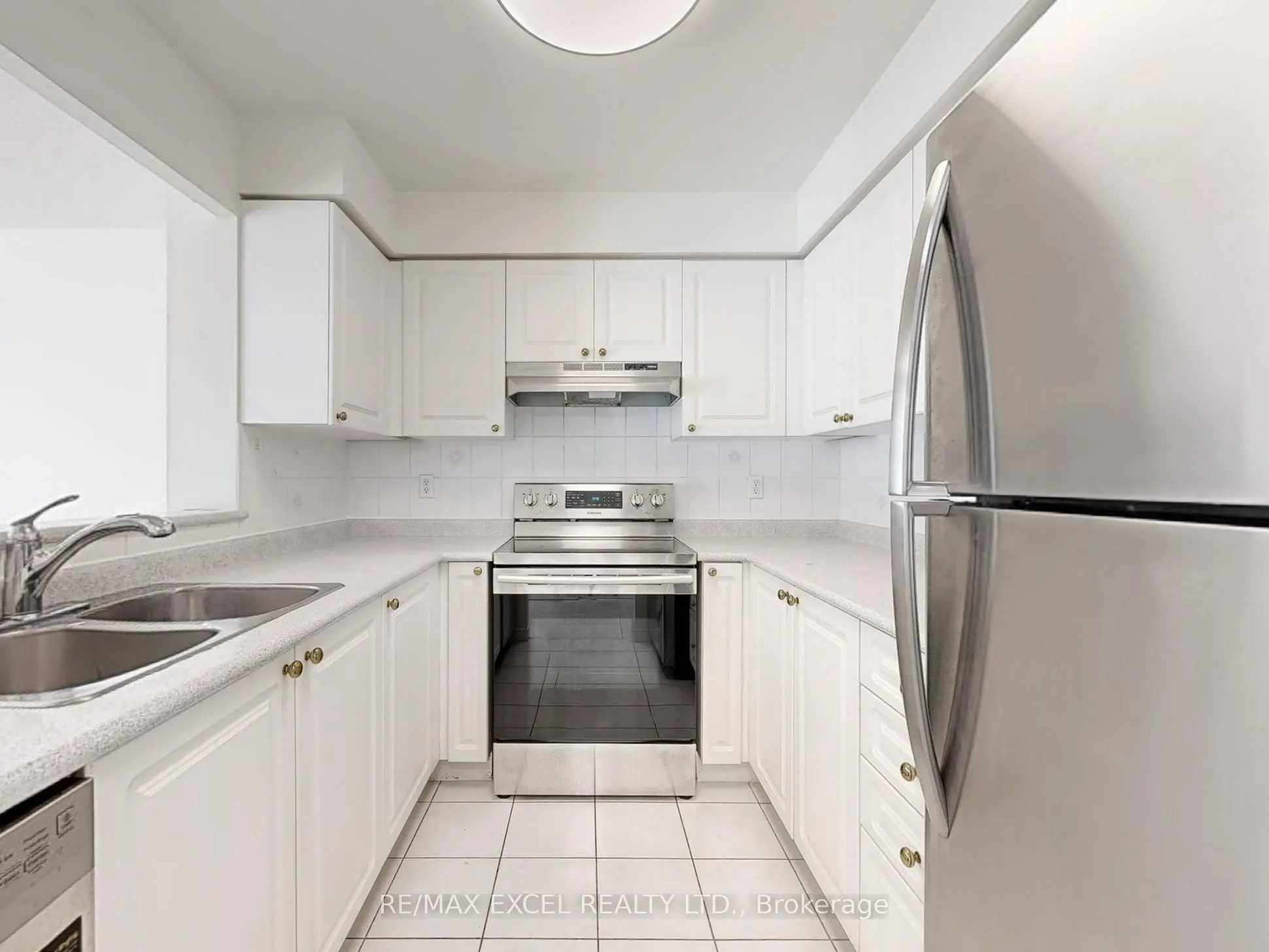 29 Pemberton Avenue, #707