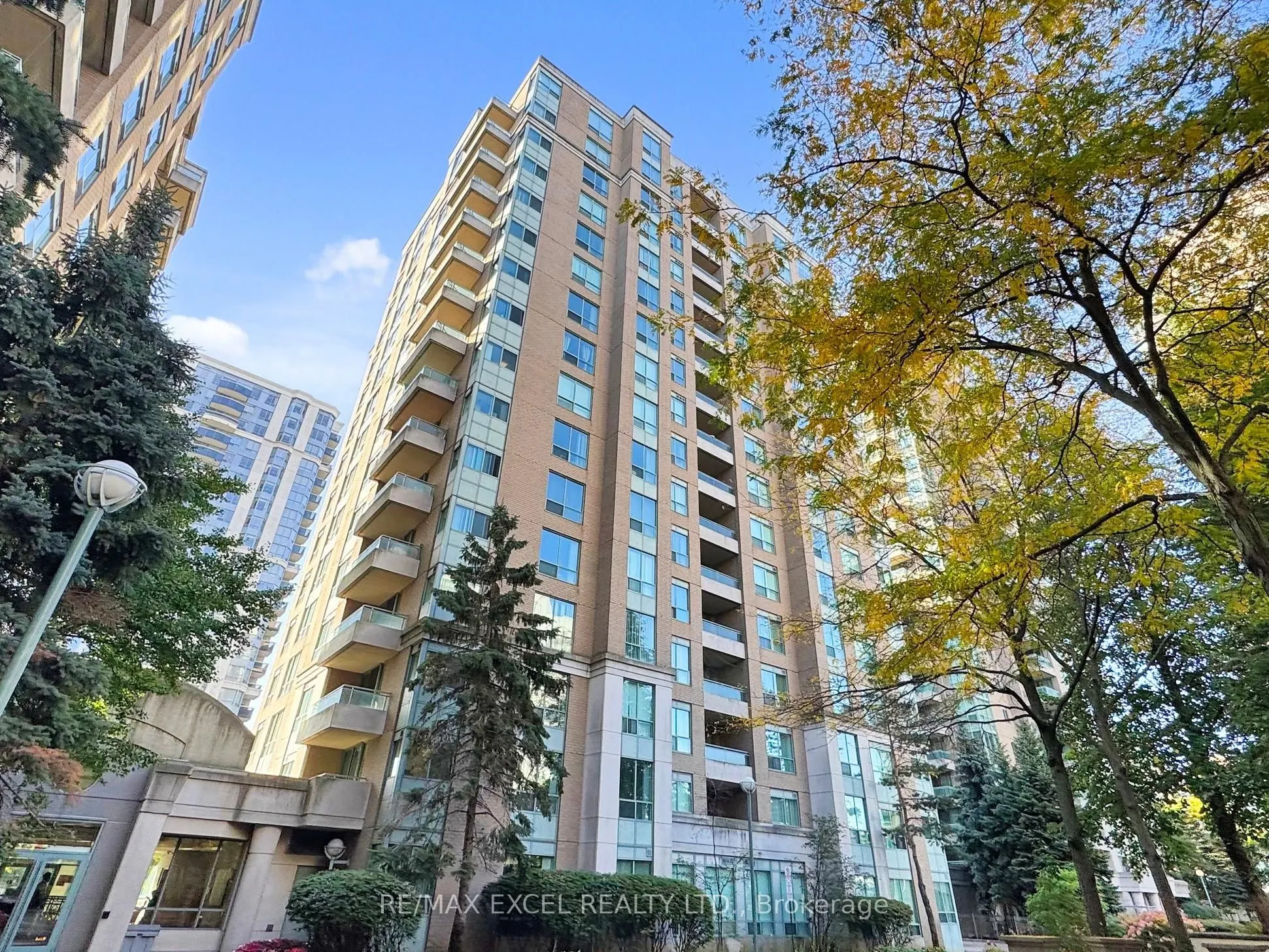 29 Pemberton Avenue, #707
