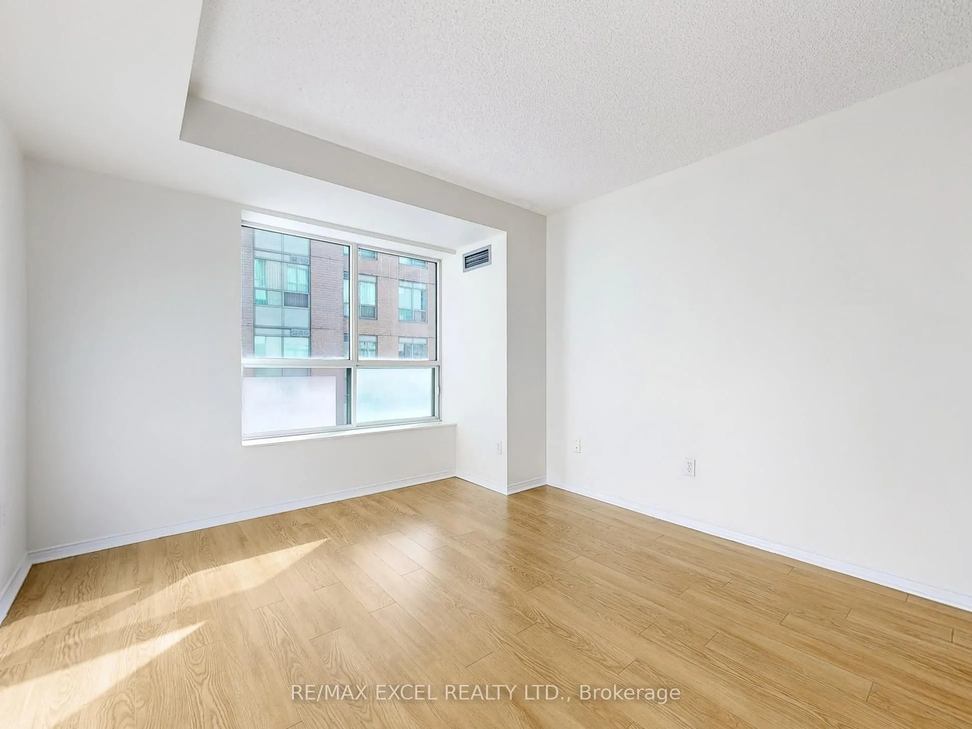29 Pemberton Avenue, #707