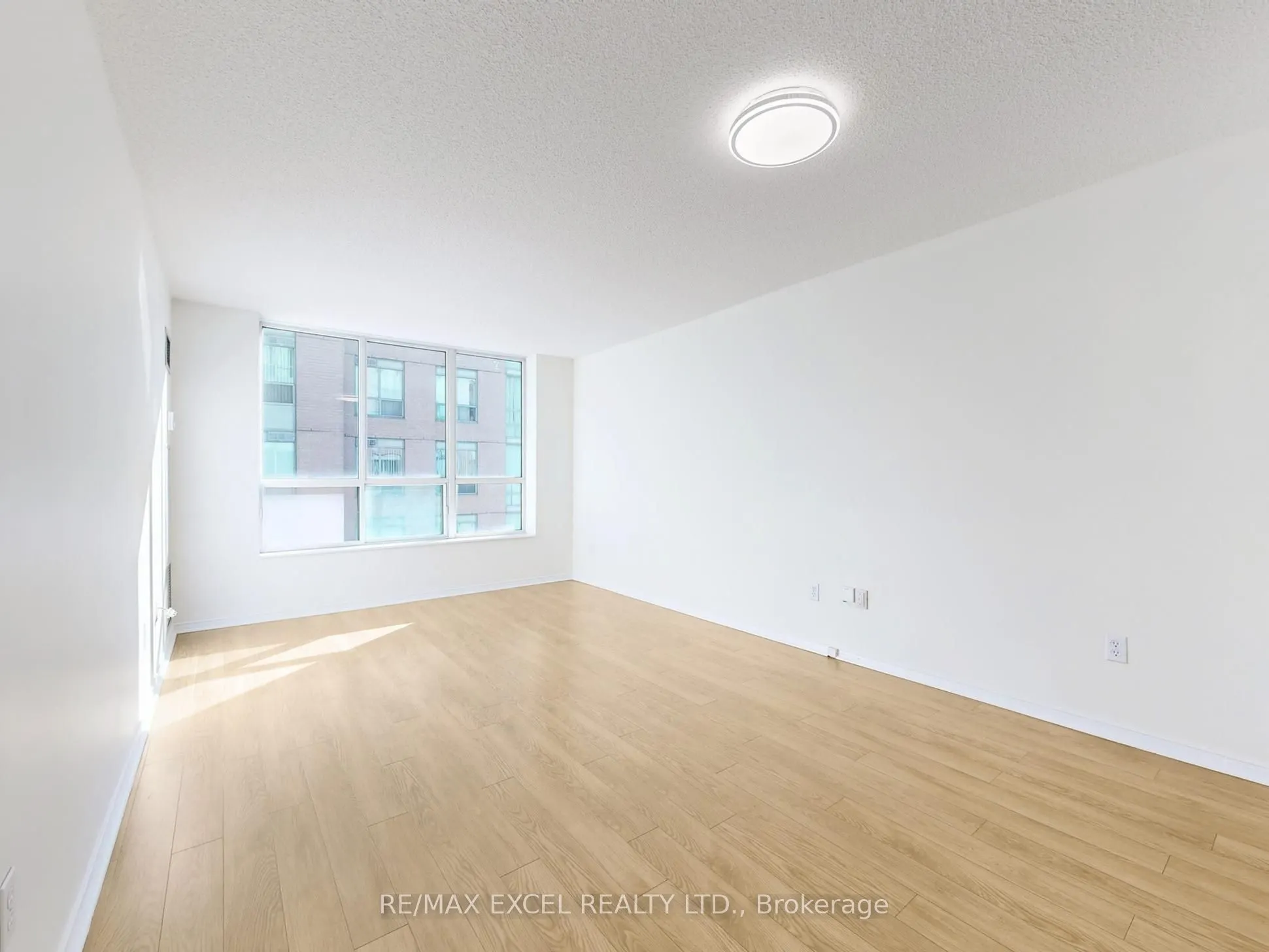 29 Pemberton Avenue, #707