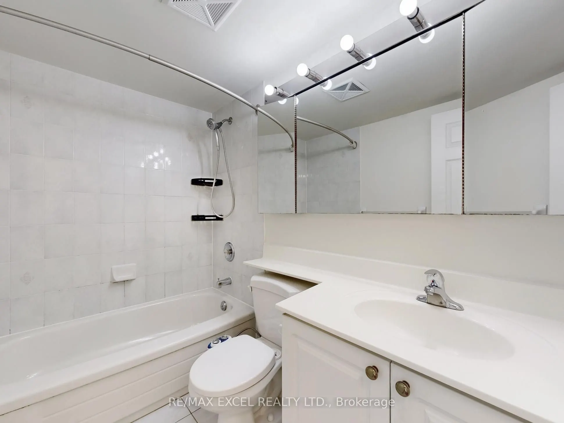 29 Pemberton Avenue, #707