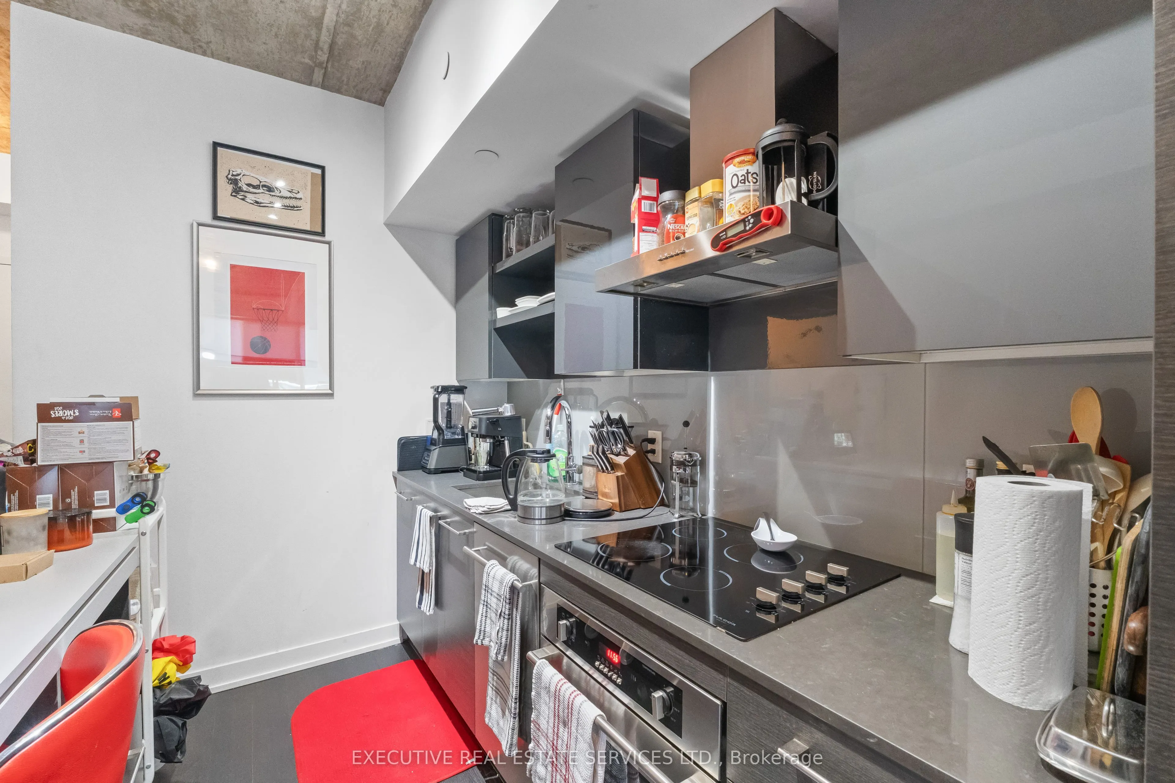1030 King Street W, #721