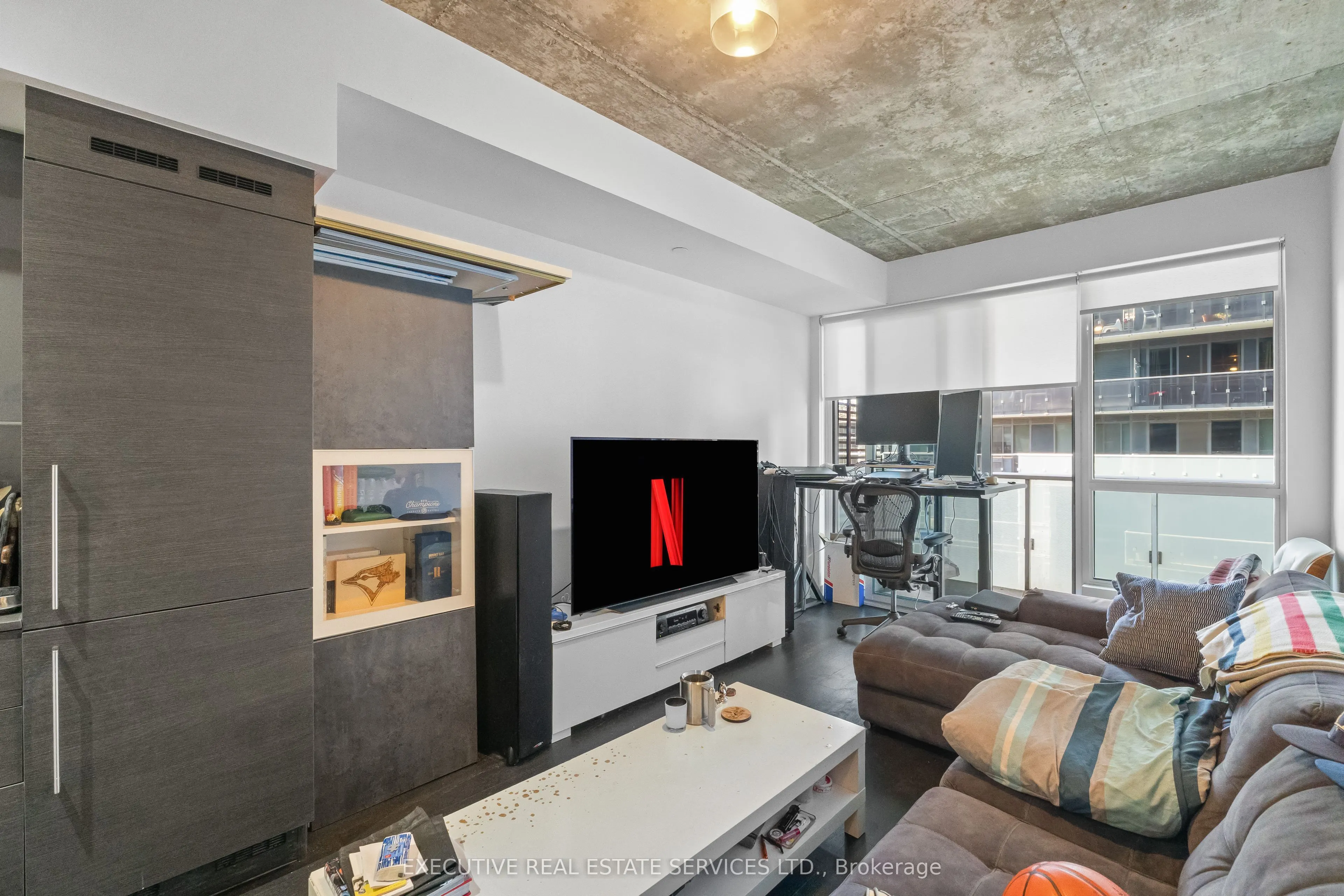 1030 King Street W, #721