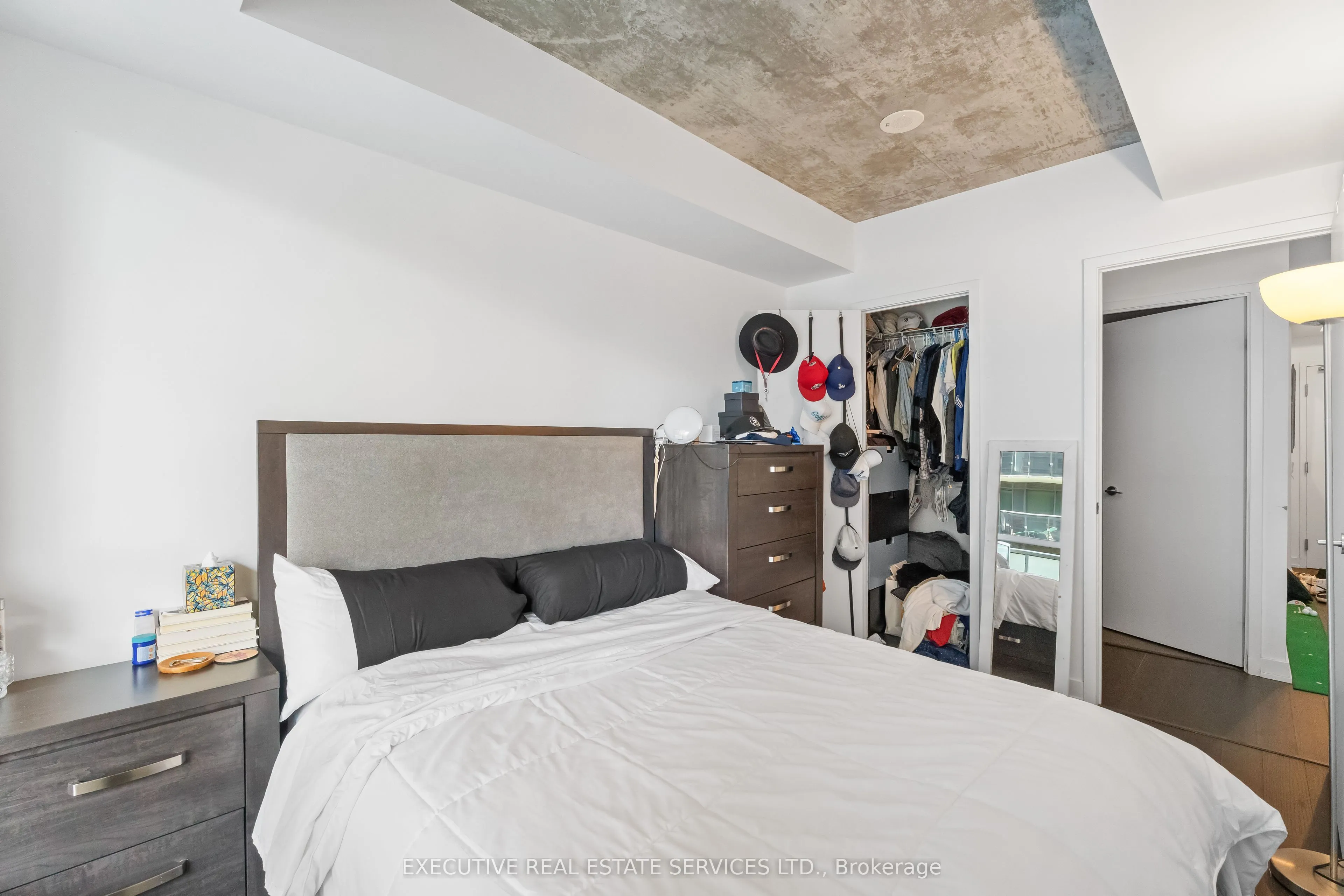 1030 King Street W, #721