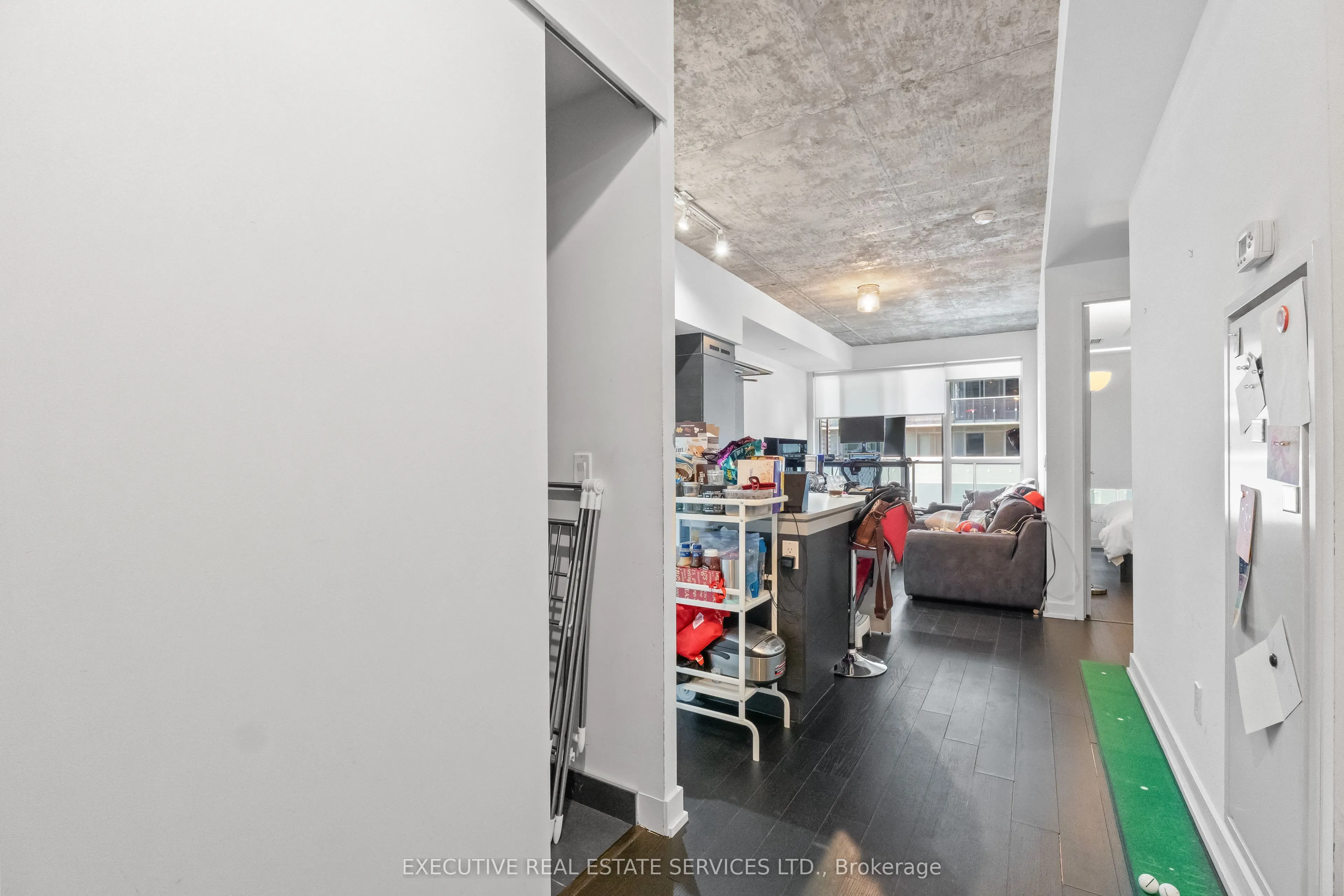 1030 King Street W, #721