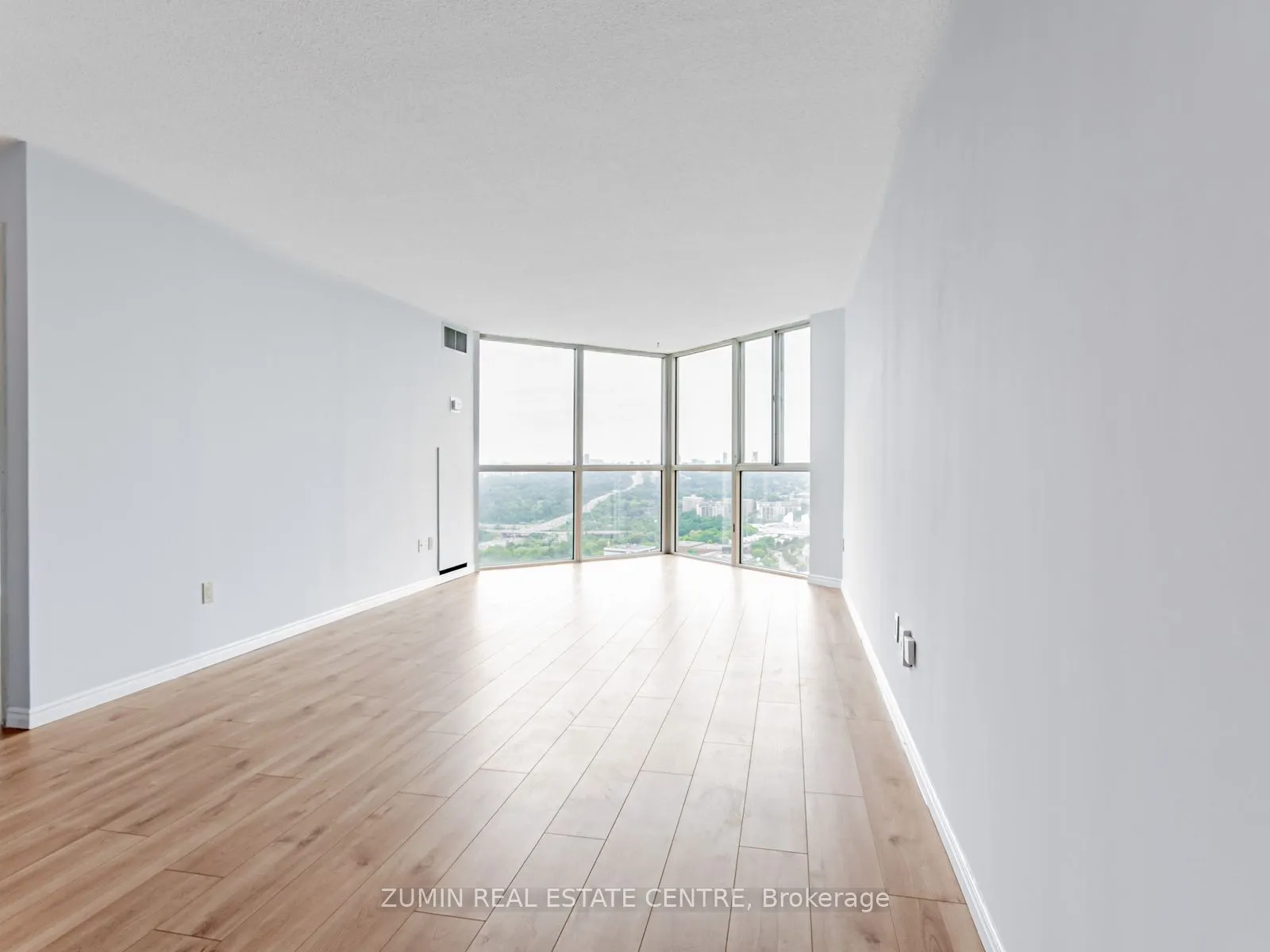 7 Concorde Place, #3312