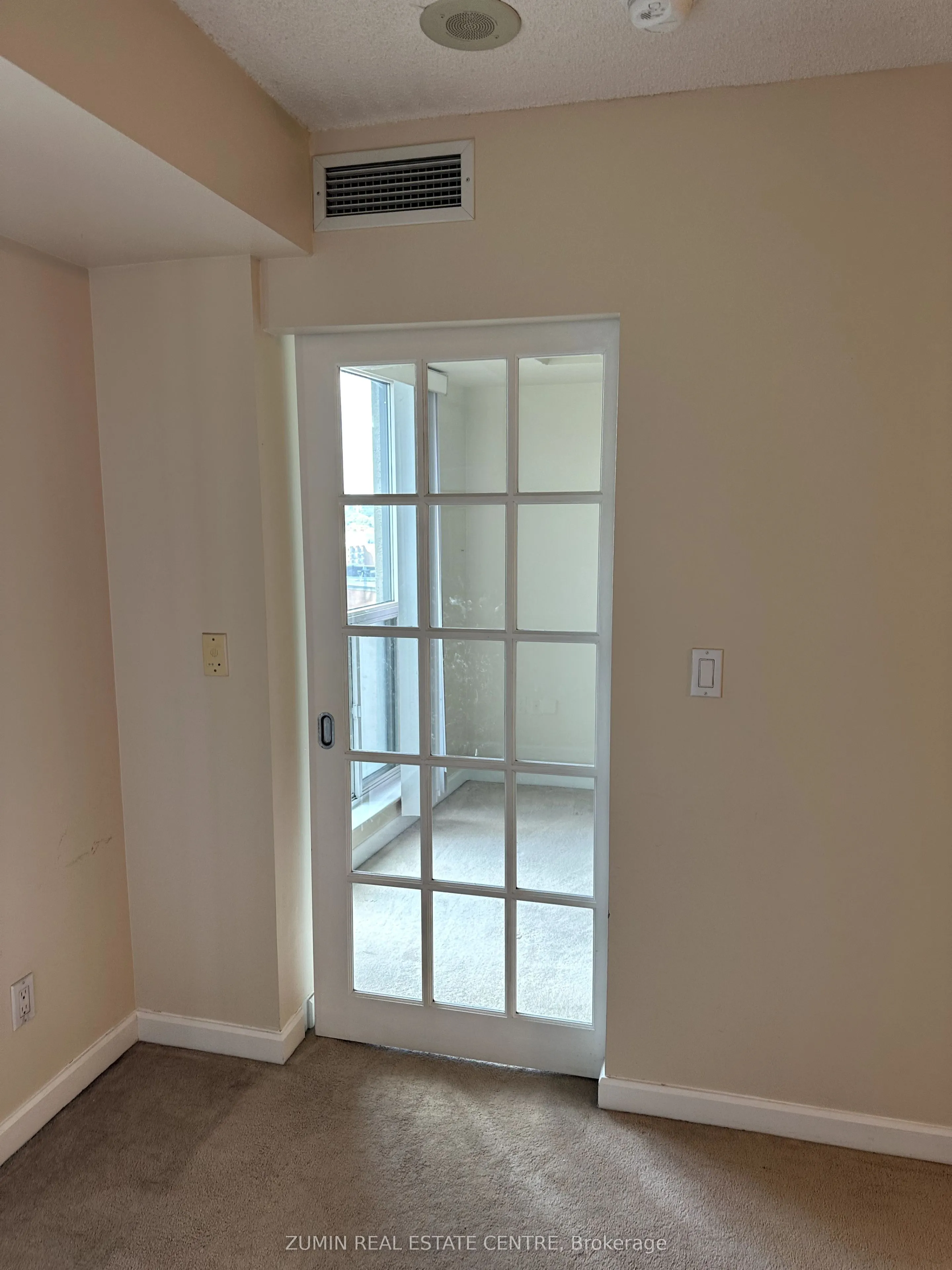 8 Park Road, #2116