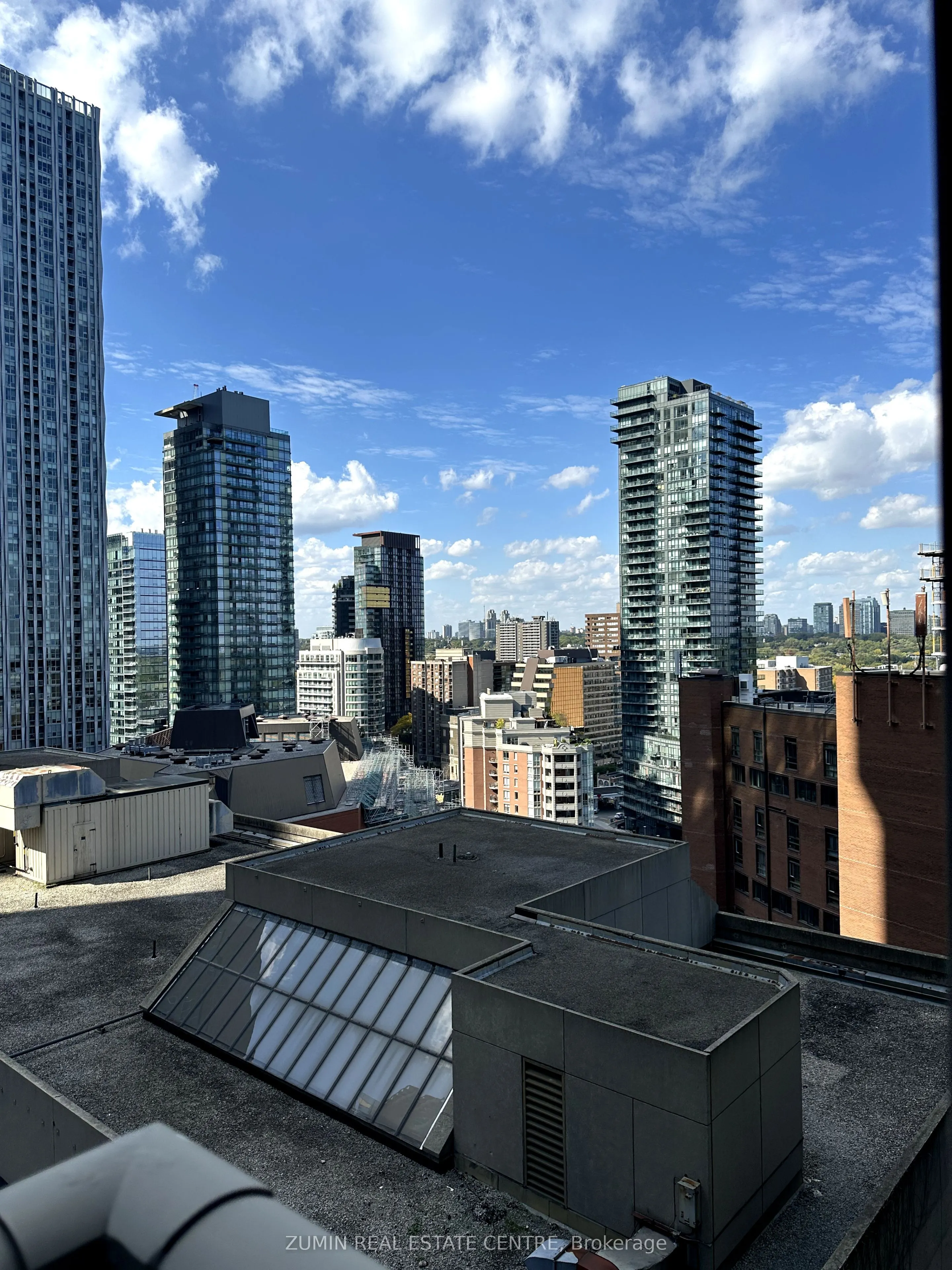 8 Park Road, #2116