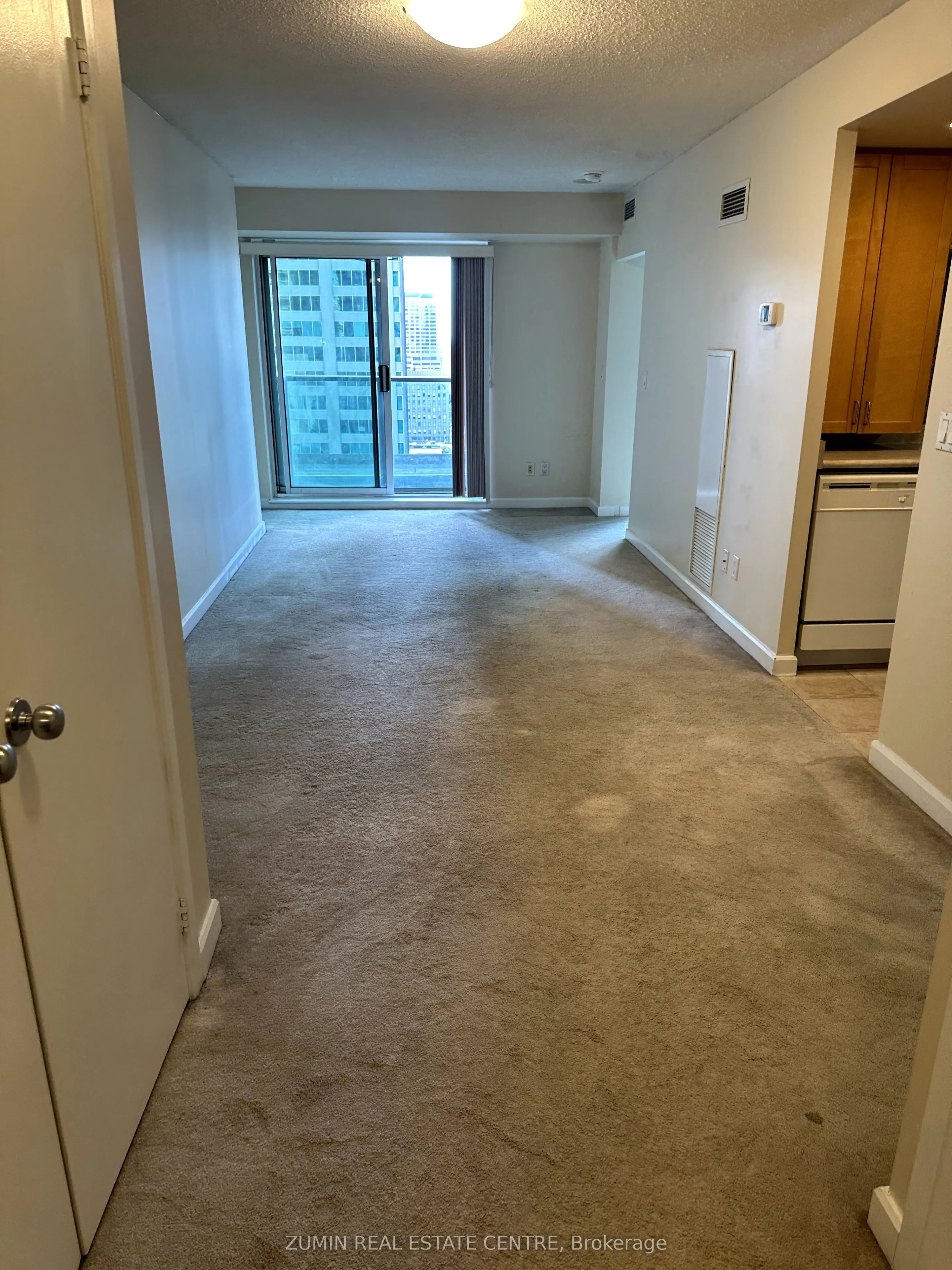 8 Park Road, #2116