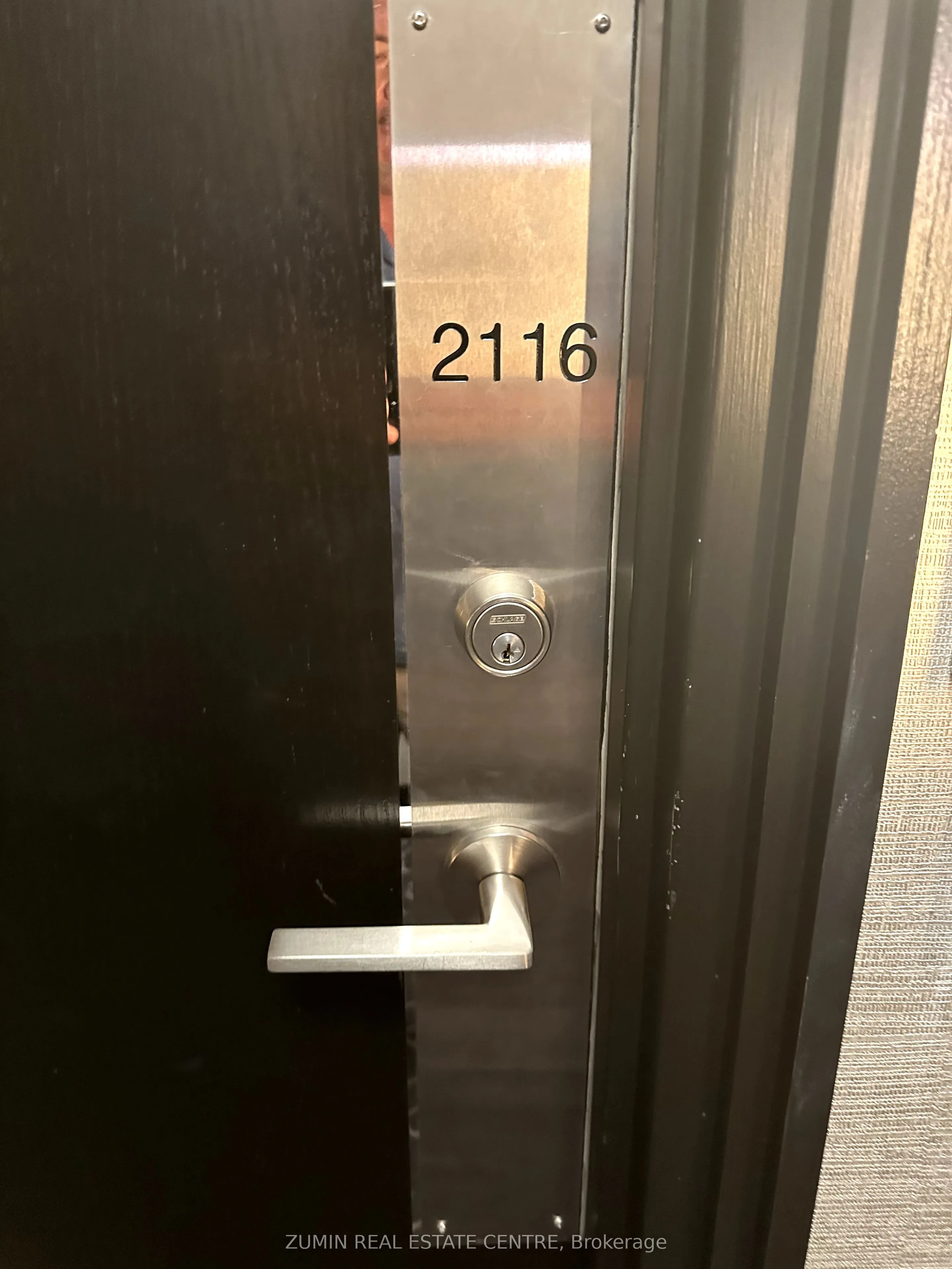 8 Park Road, #2116