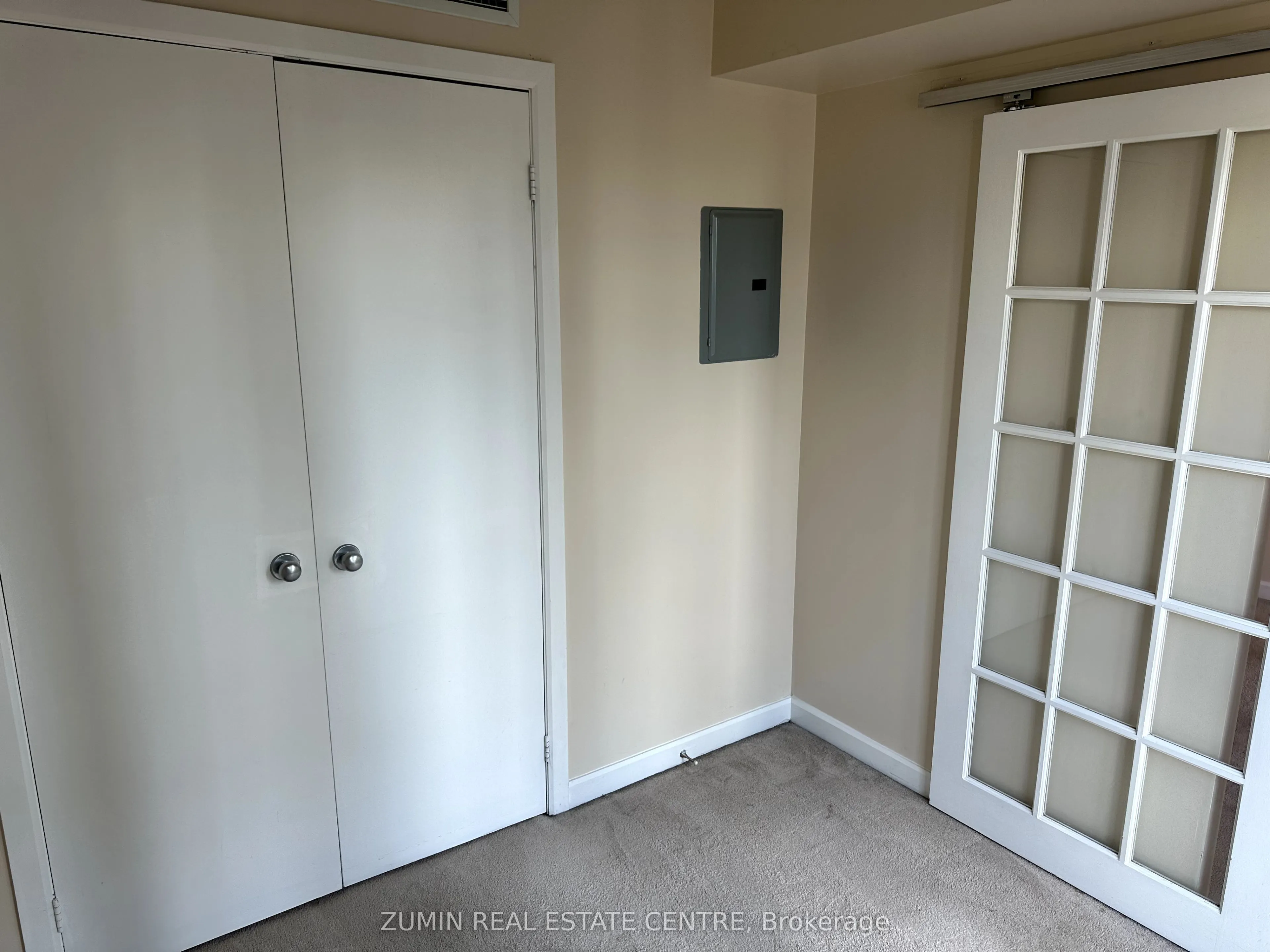 8 Park Road, #2116