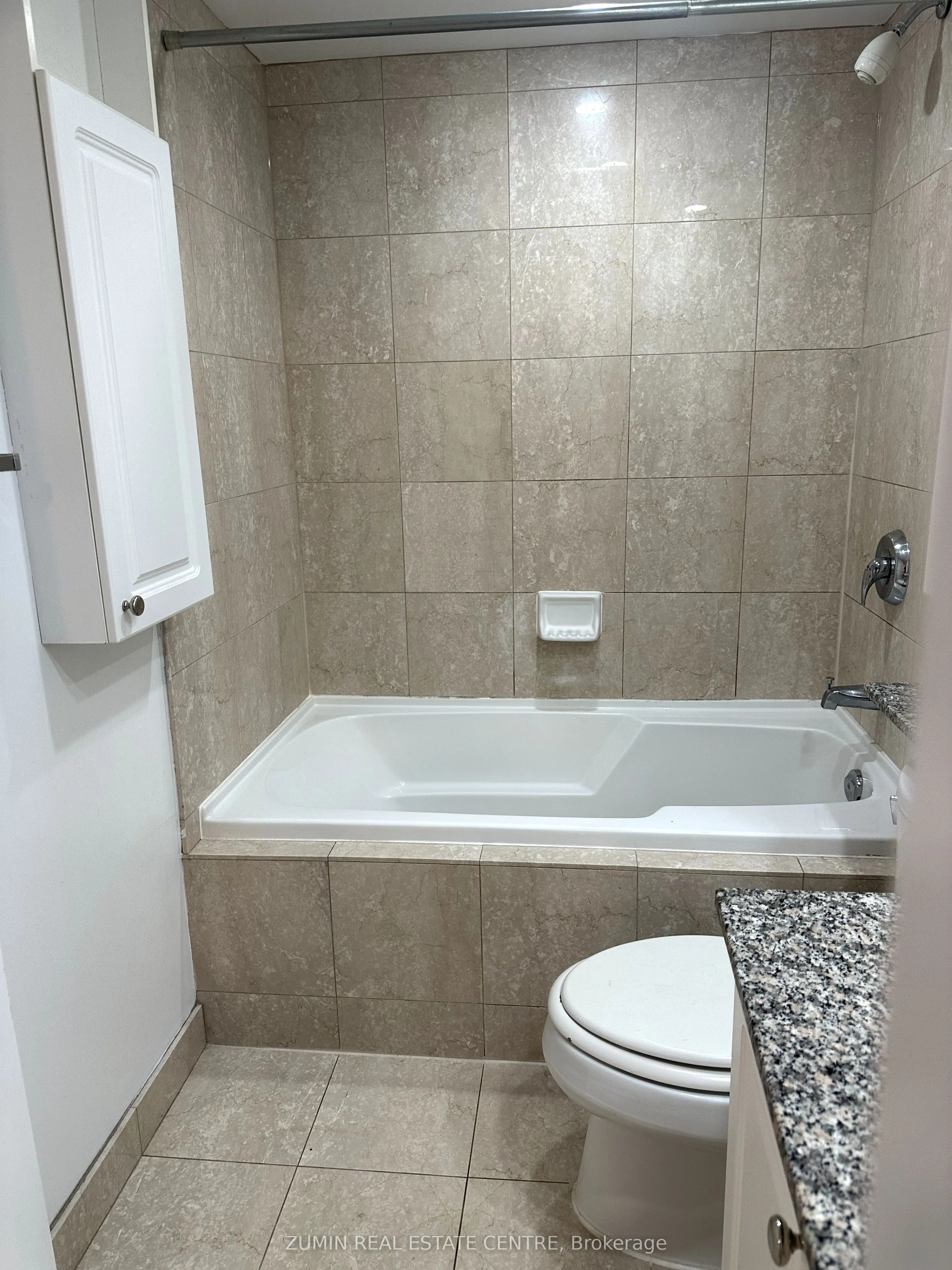 8 Park Road, #2116