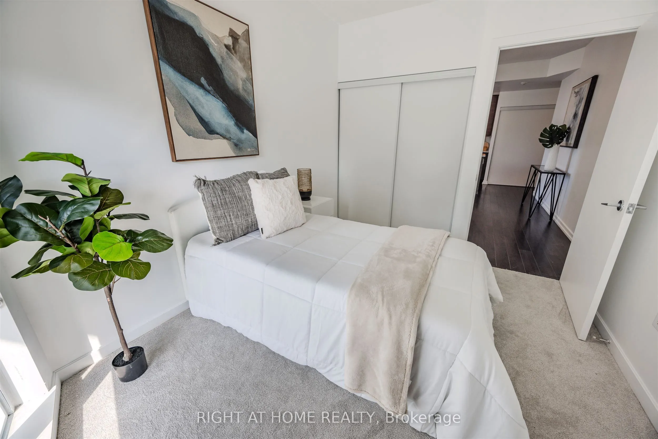70 Forest Manor Road, #206