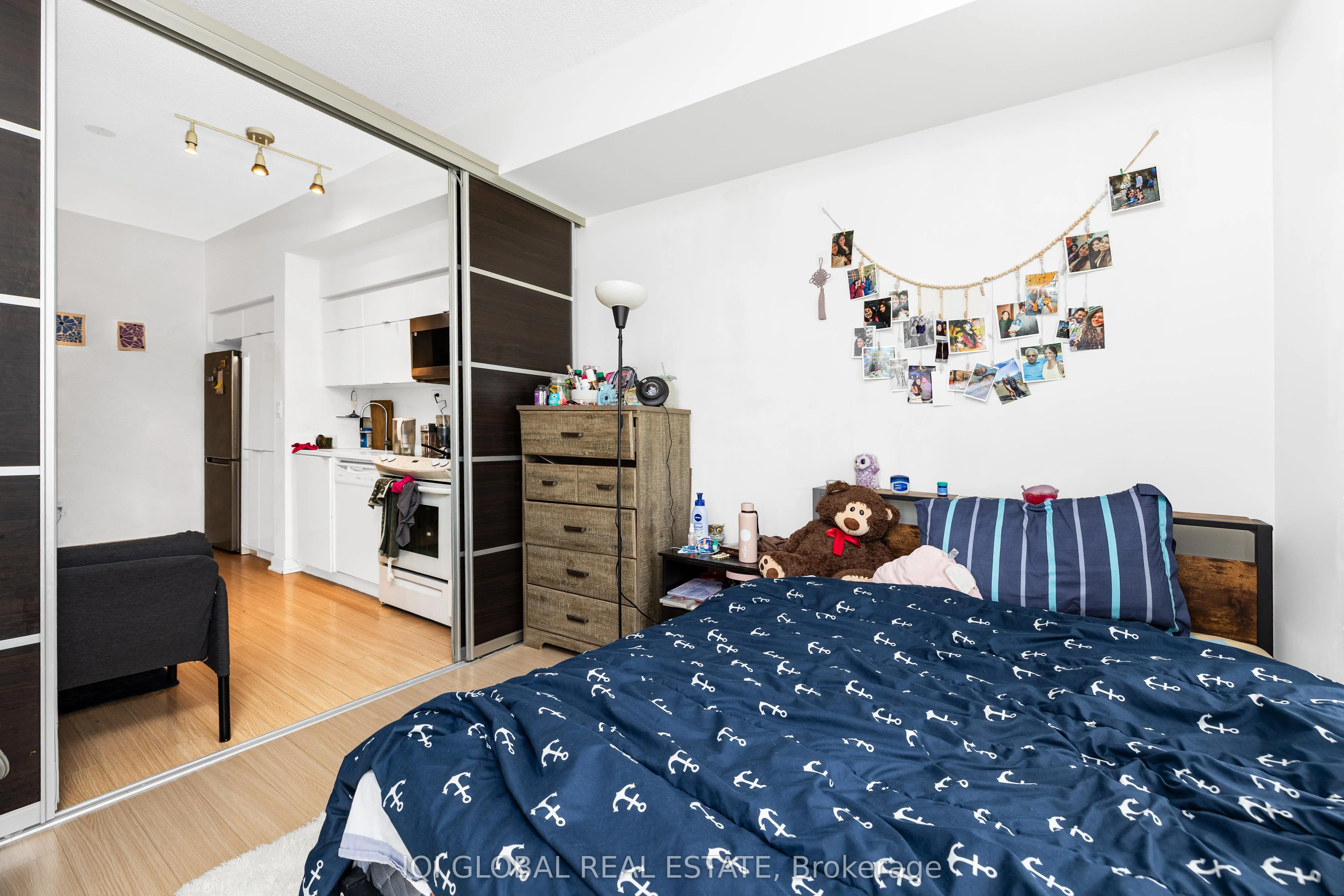 21 Iceboat Terrace, #1025
