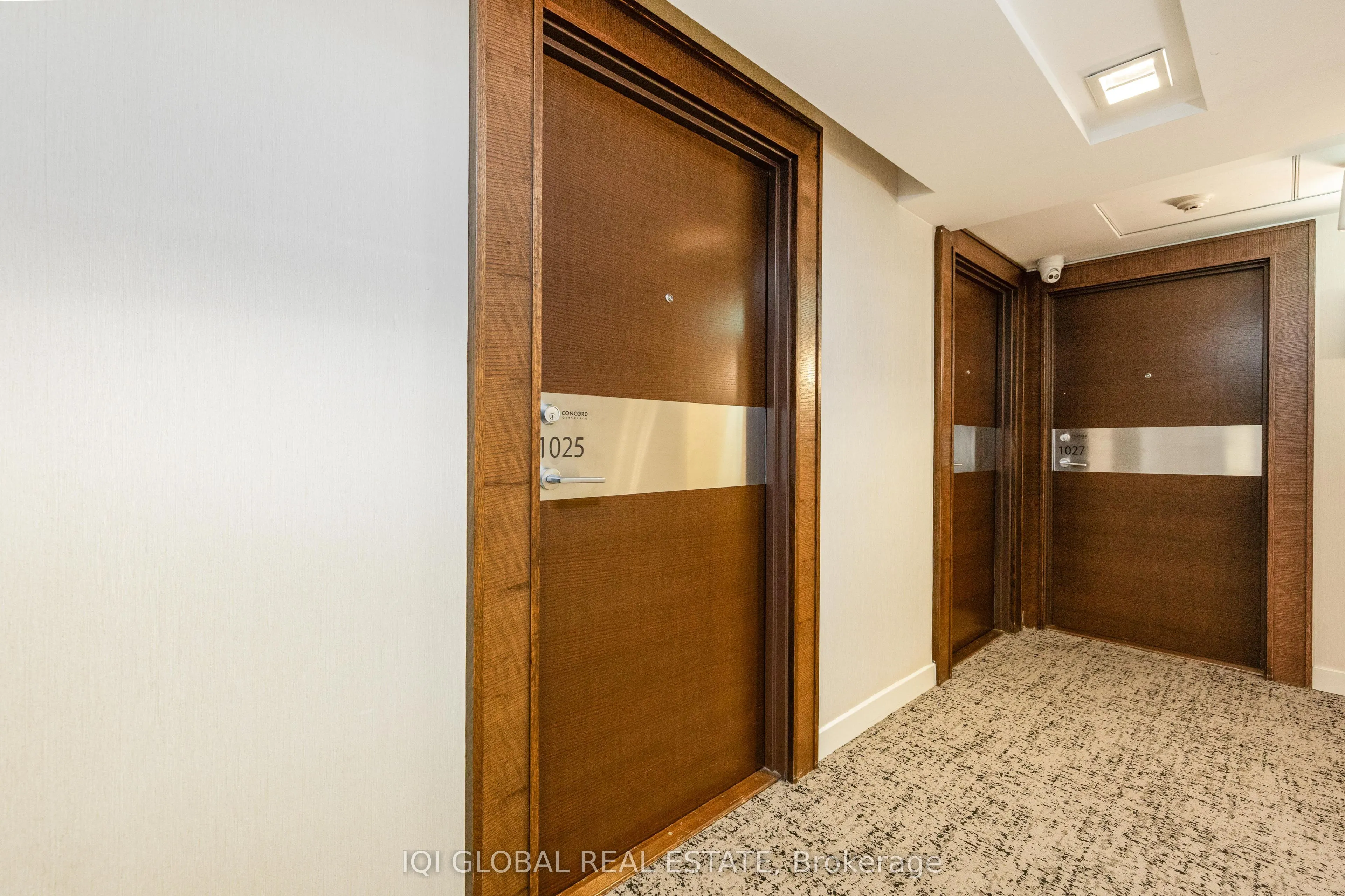 21 Iceboat Terrace, #1025