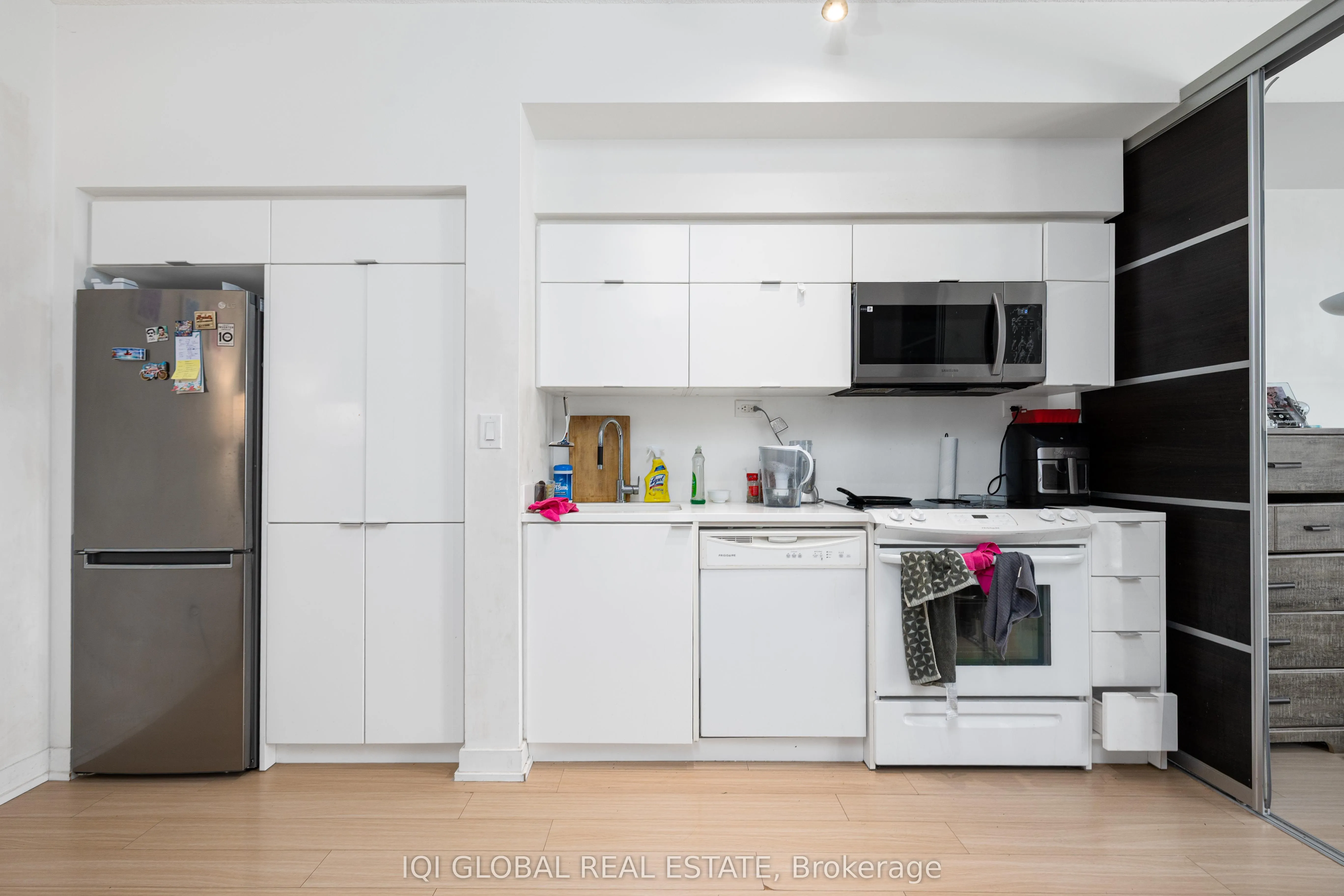 21 Iceboat Terrace, #1025