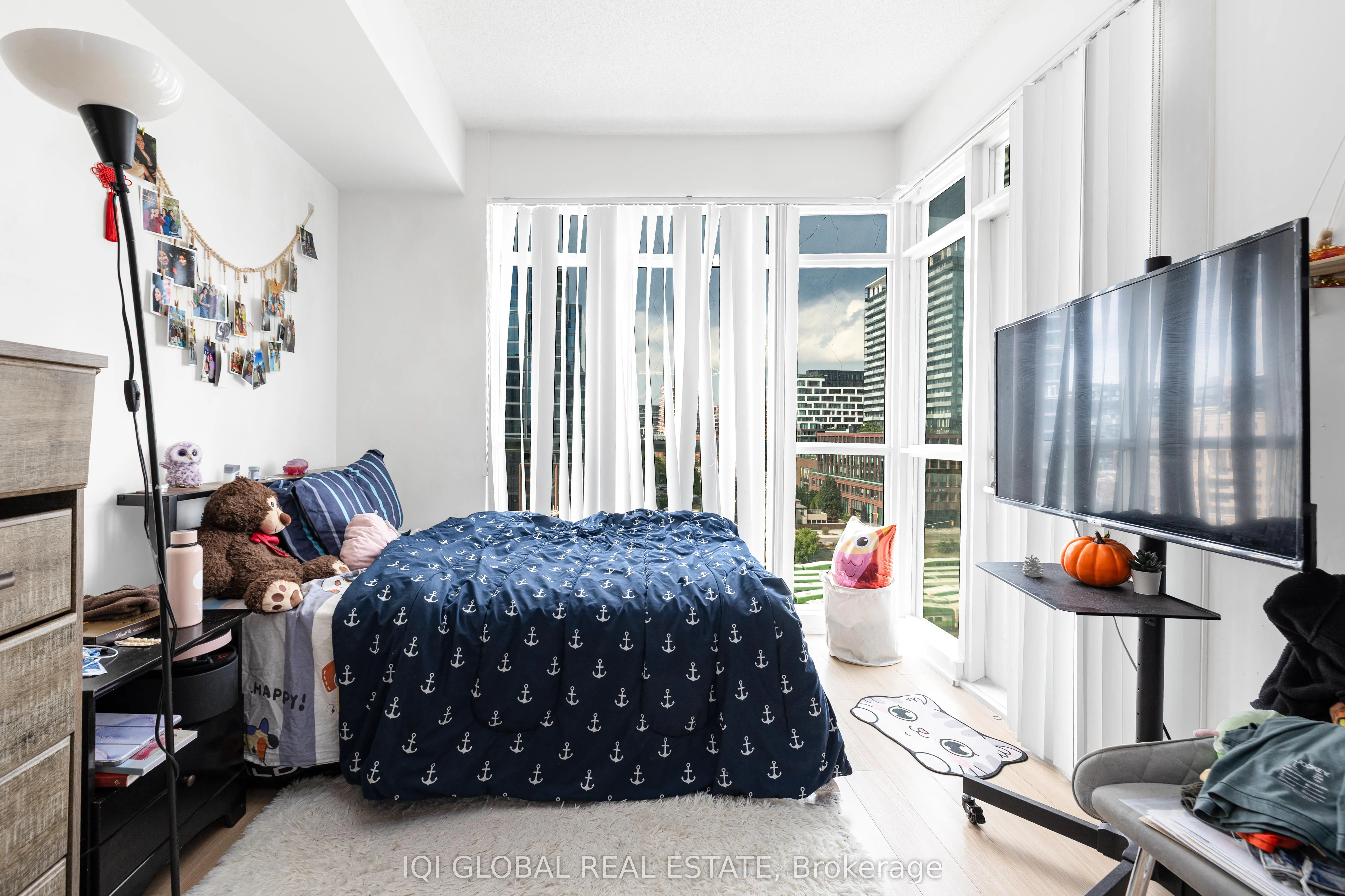 21 Iceboat Terrace, #1025