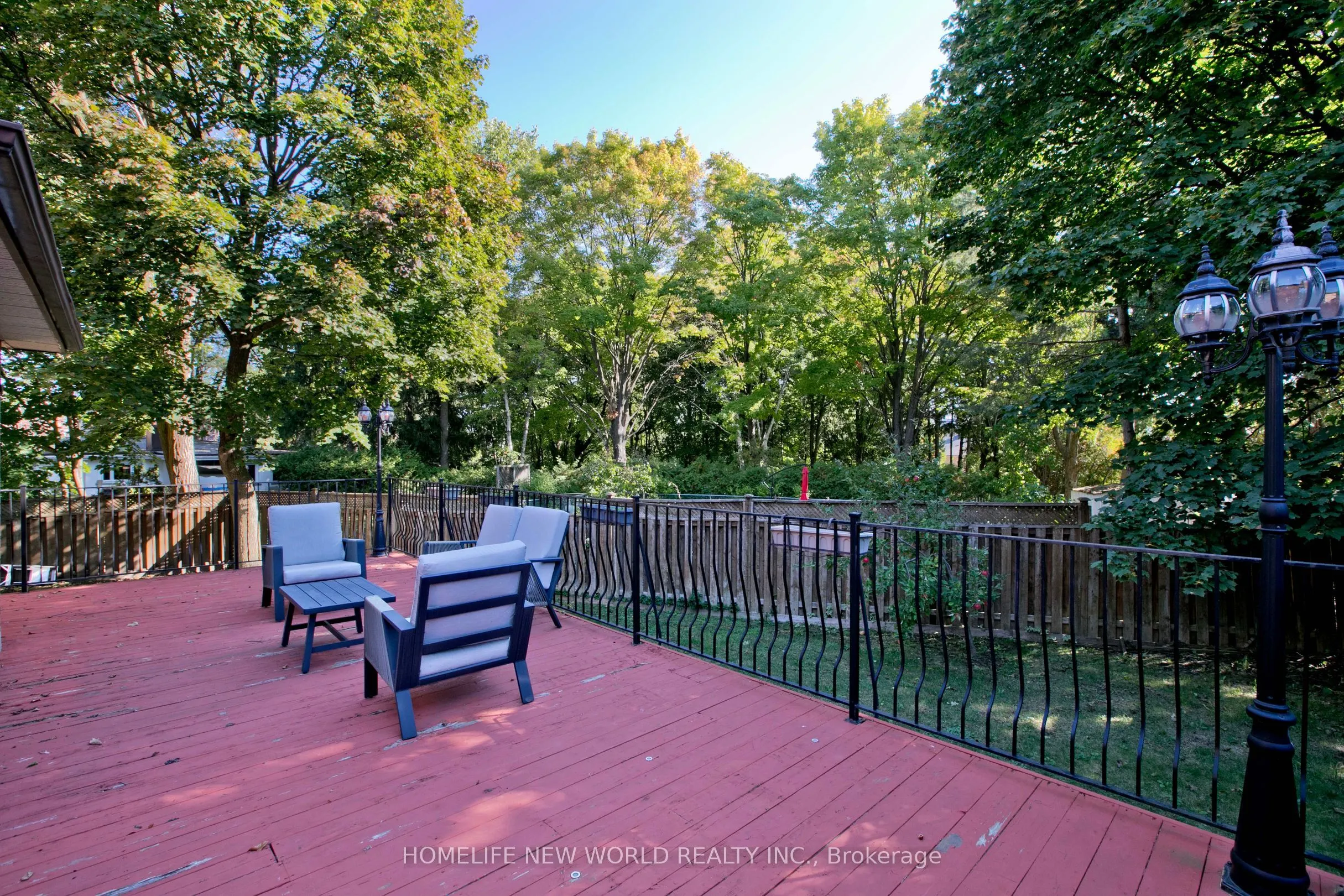 5 Willow Heights Court